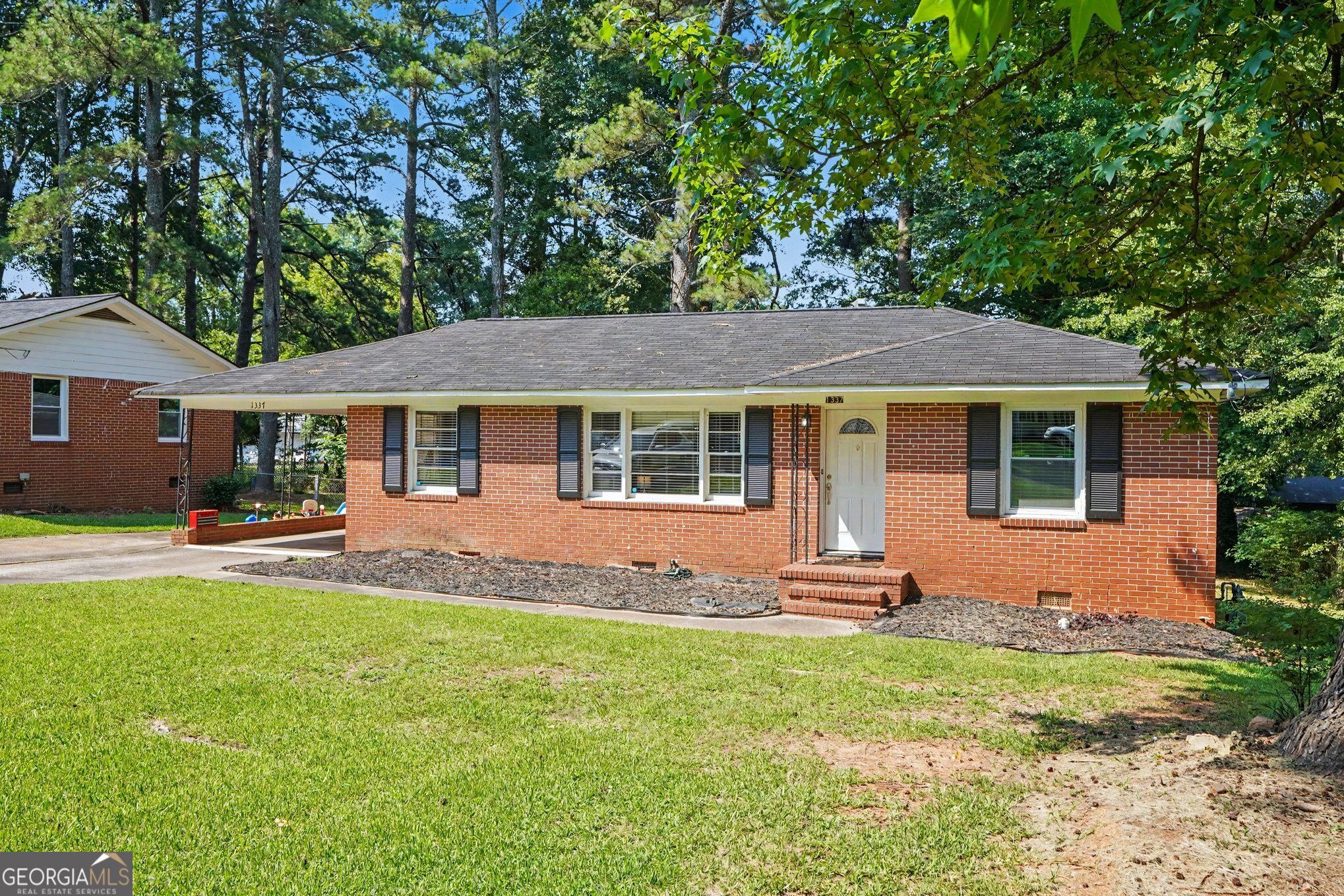 1337 Greenview Drive Property Photo 4