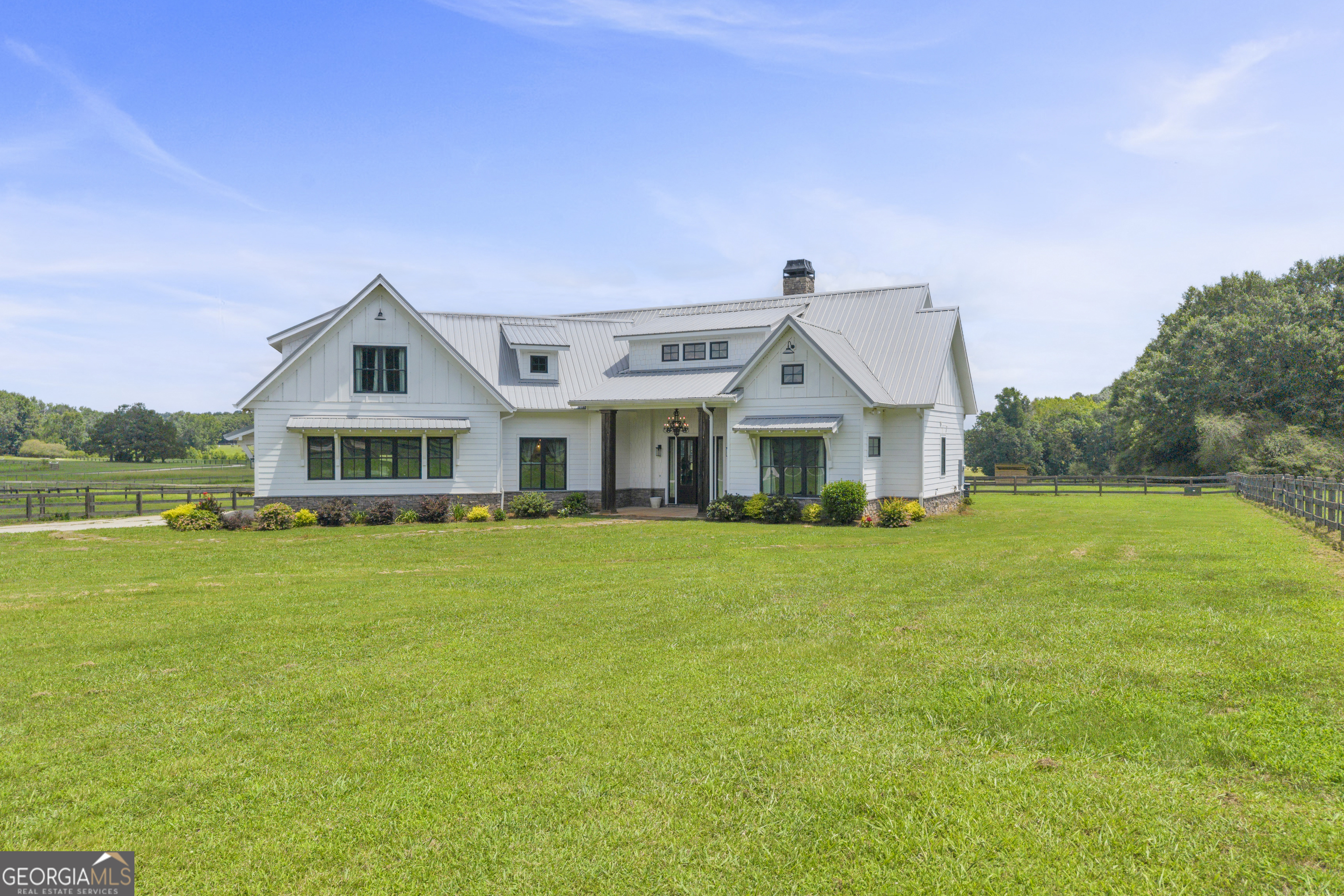 872 Woodlawn Road Property Photo 1