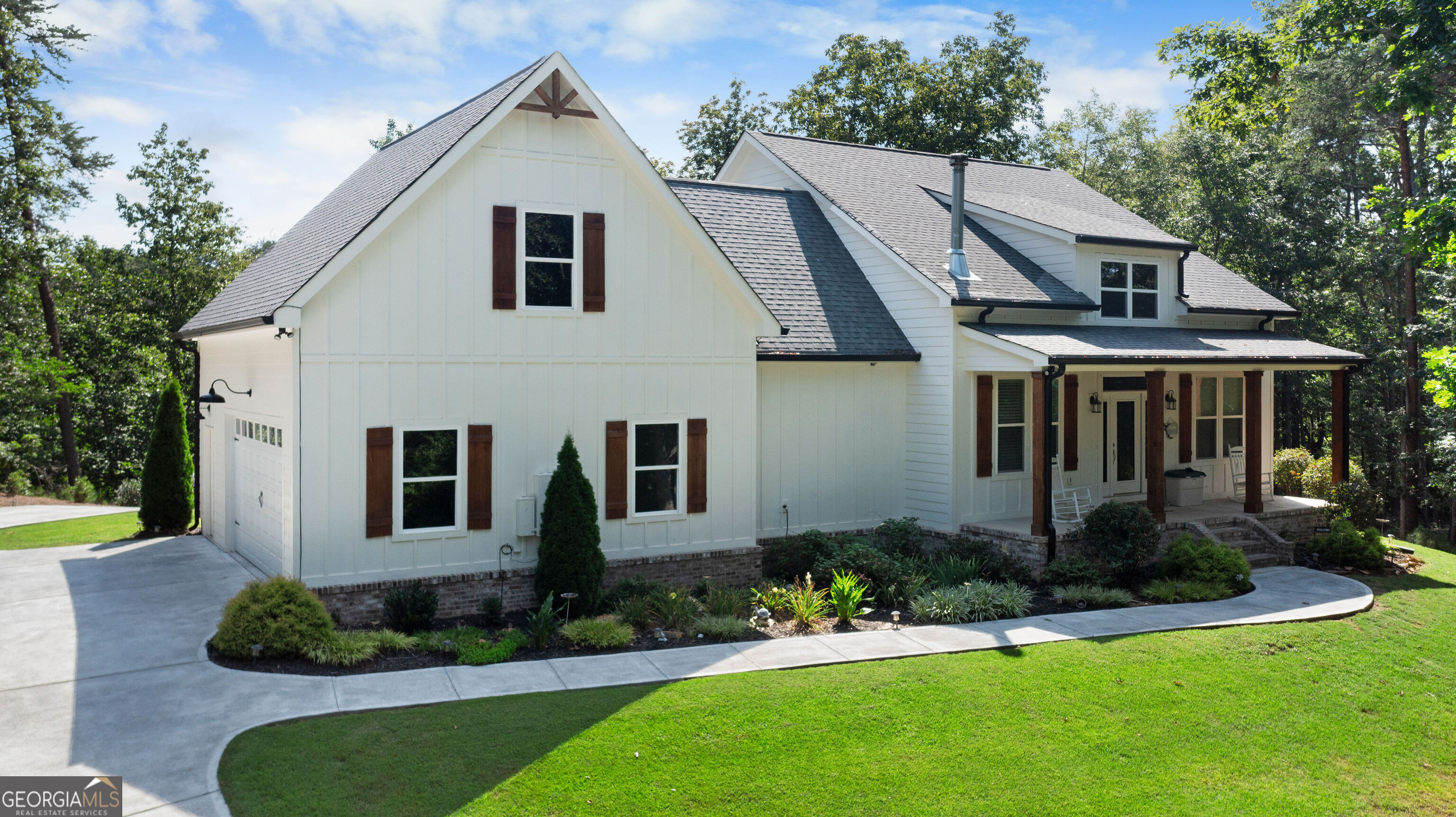 220 Long Road Property Photo 1