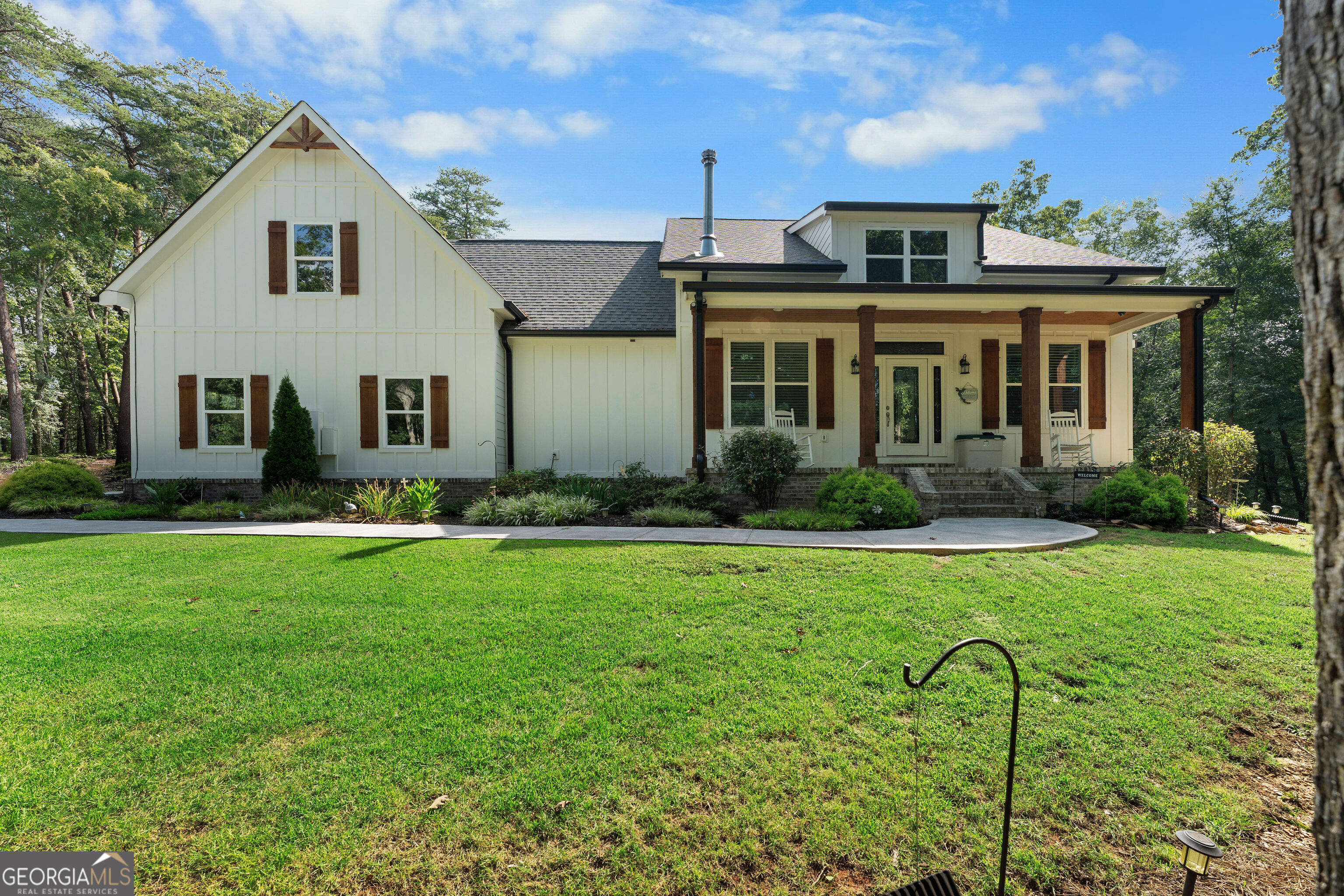 220 Long Road Property Photo 2