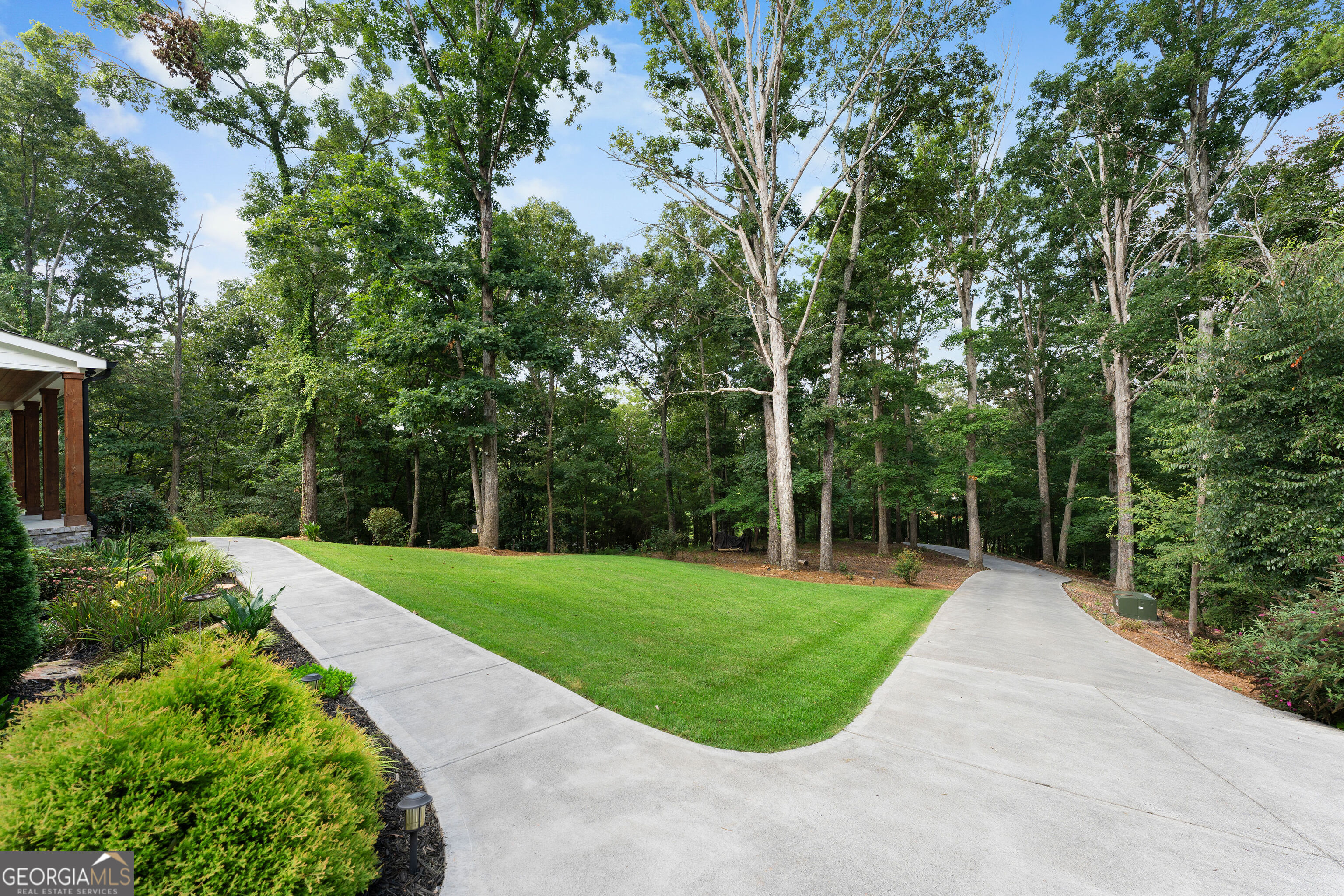 220 Long Road Property Photo 8