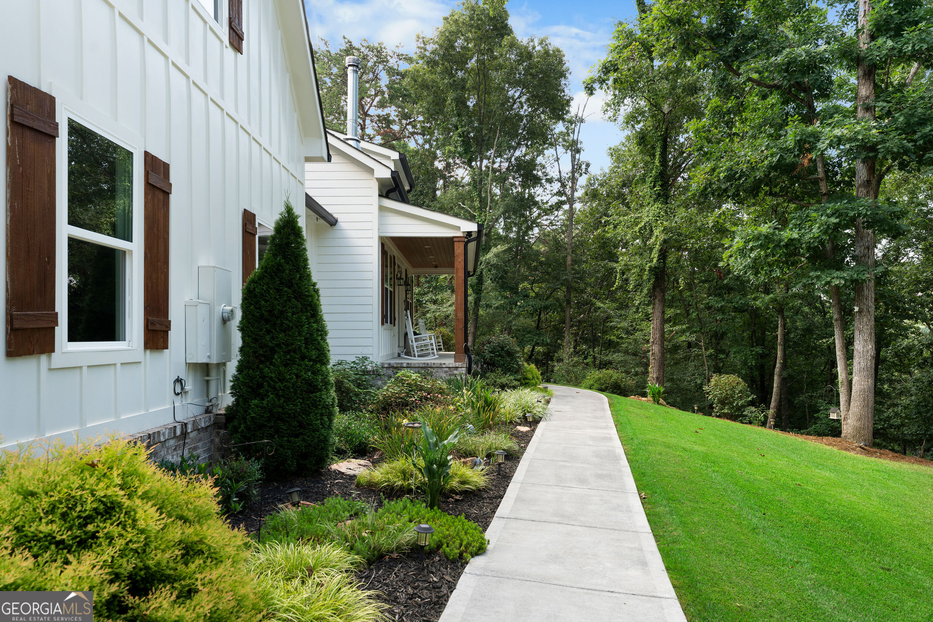 220 Long Road Property Photo 9