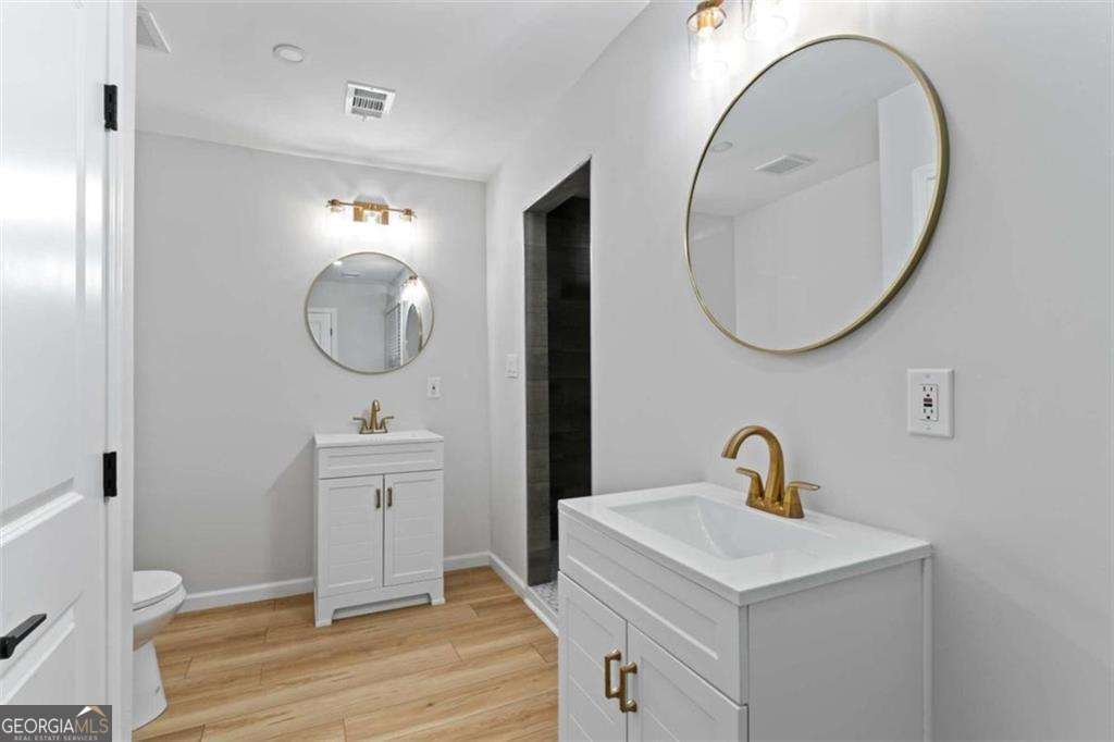 2023 Stoneleigh Drive Property Photo 24