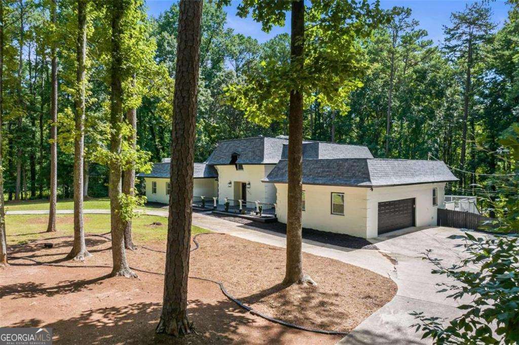 2023 Stoneleigh Drive Property Photo 48