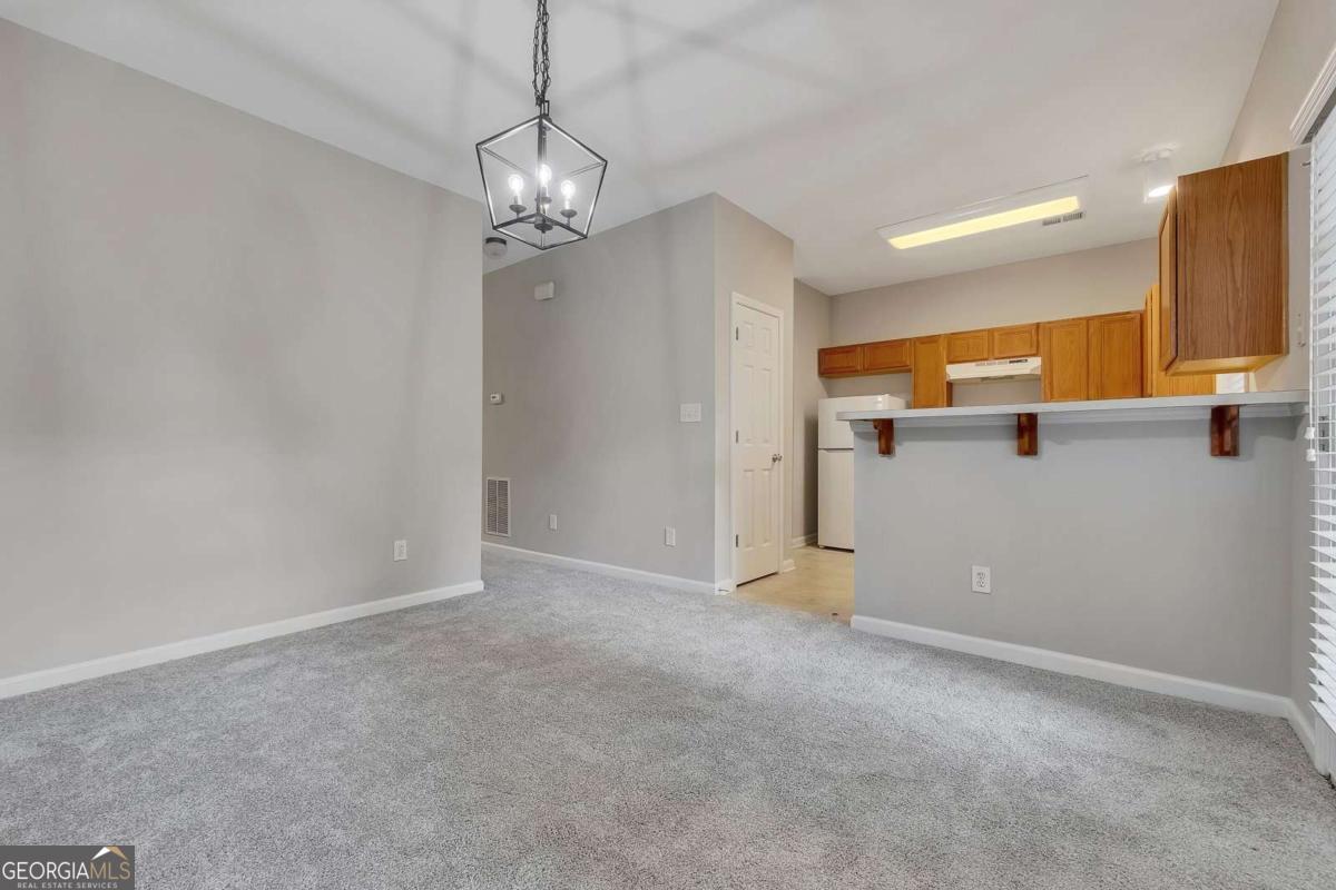 834 Ash Street Property Photo 9