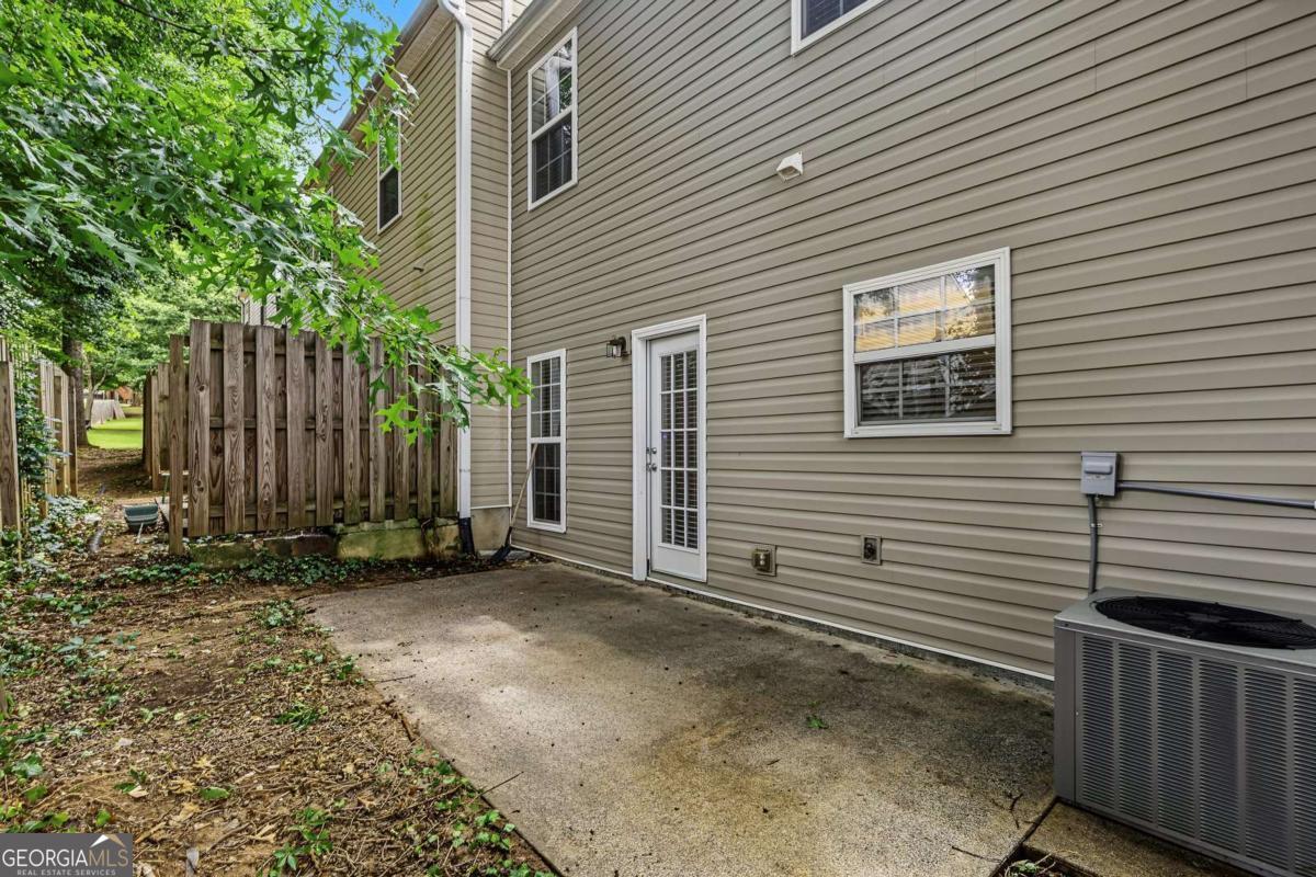 834 Ash Street Property Photo 25
