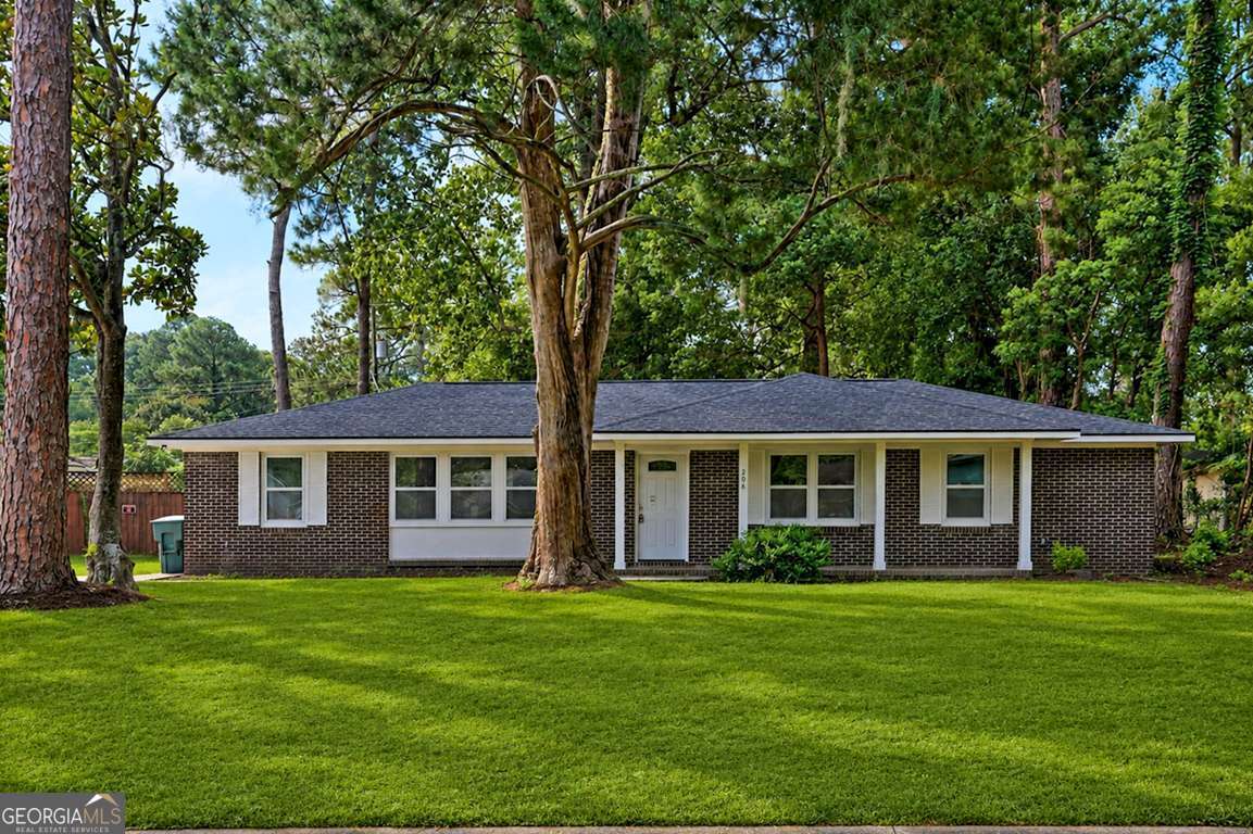 206 Paradise Drive Property Photo 2