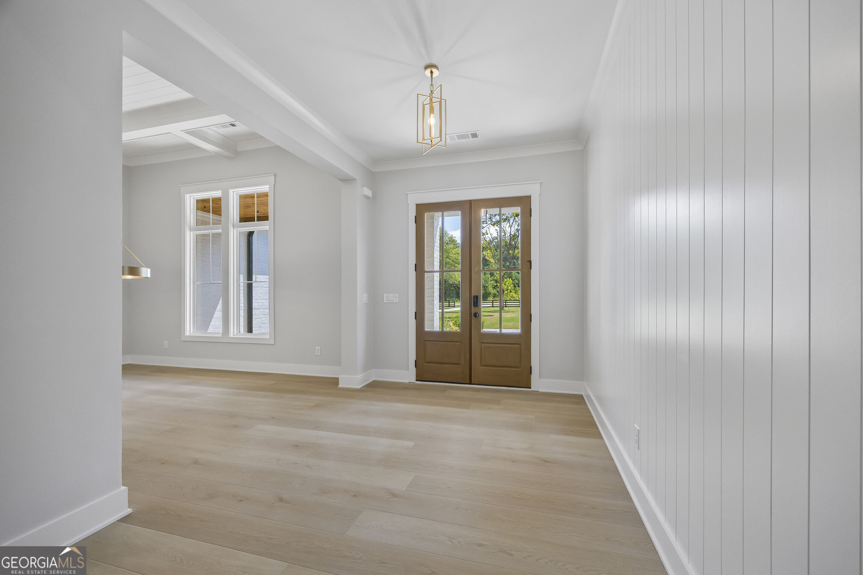 4705 H D Atha Road Property Photo 3