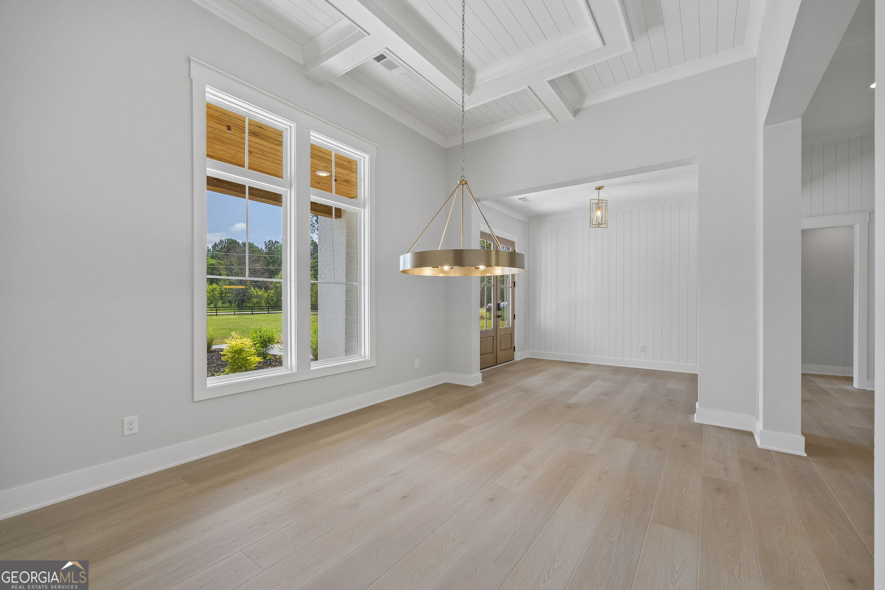 4705 H D Atha Road Property Photo 4