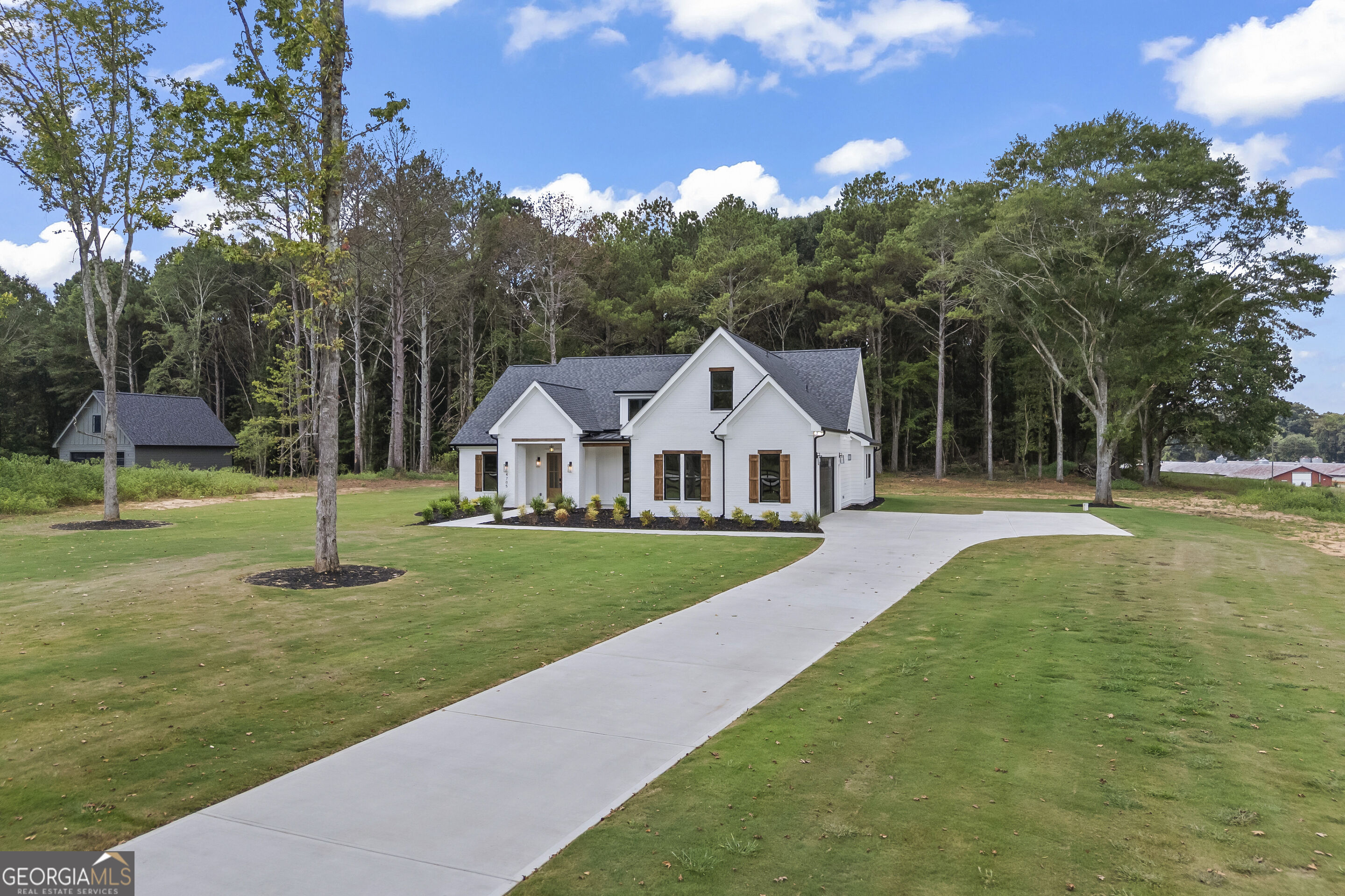 4705 H D Atha Road Property Photo 14