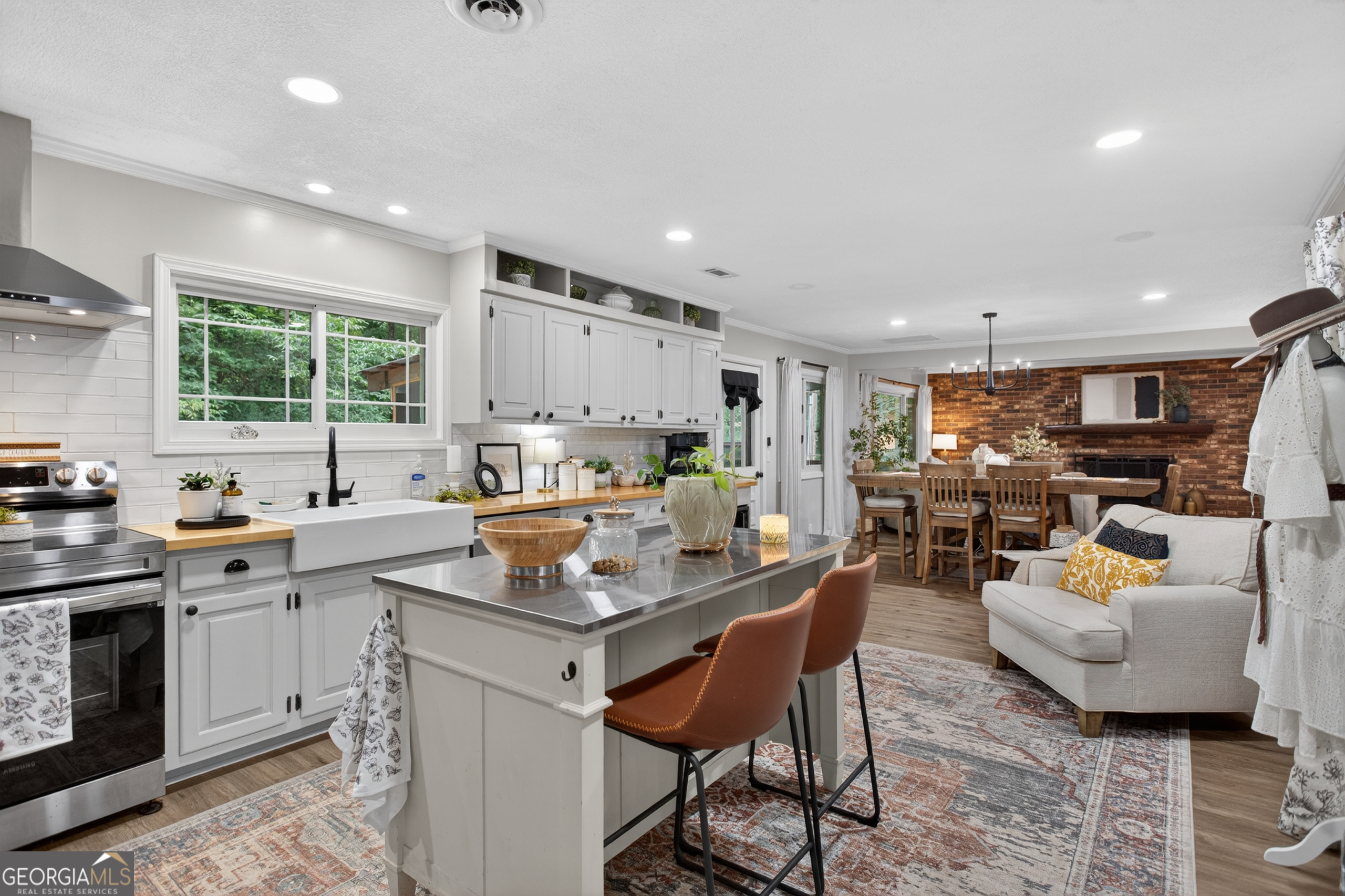 103 Pineneedle Drive Property Photo 5