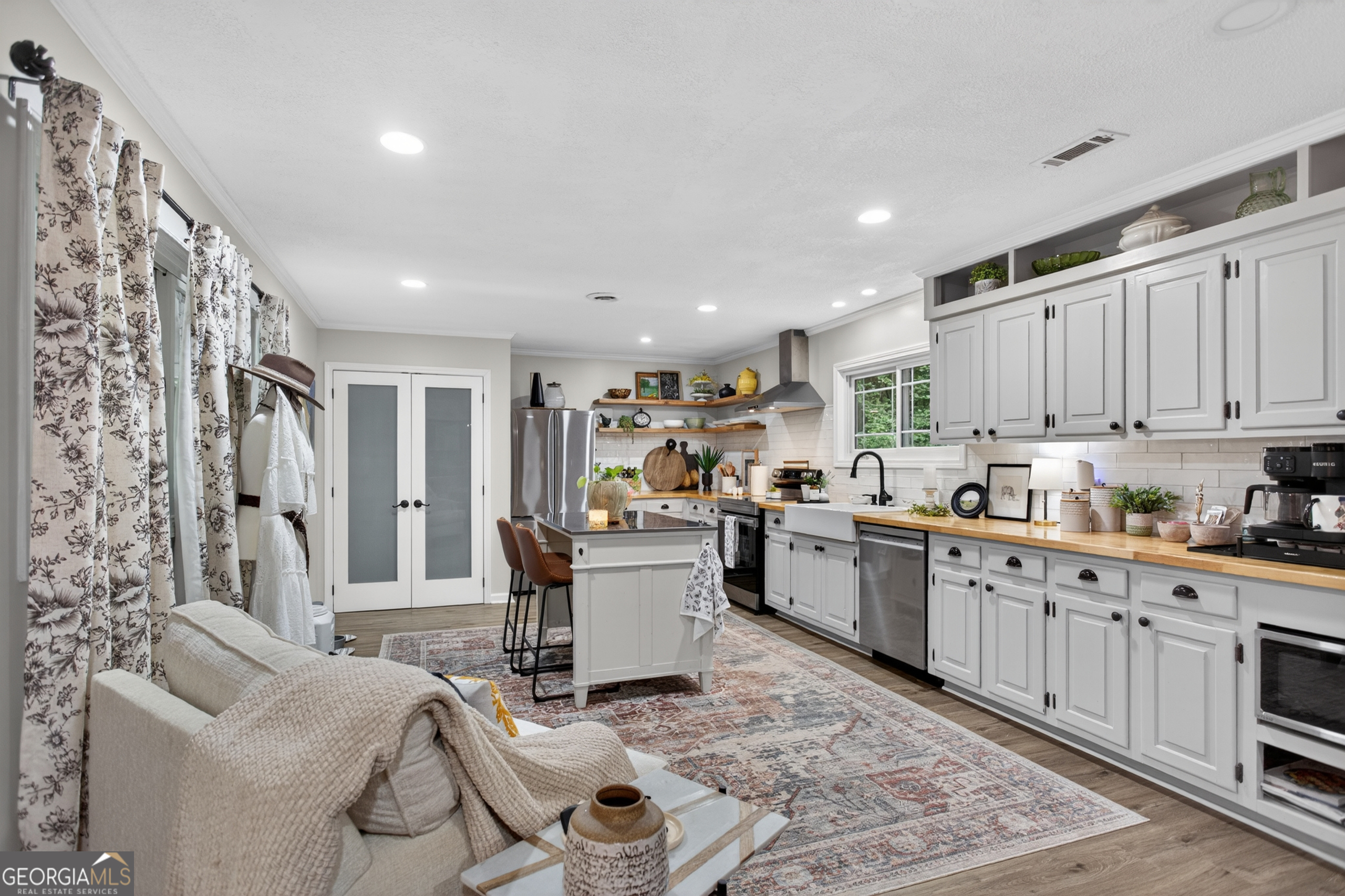 103 Pineneedle Drive Property Photo 5