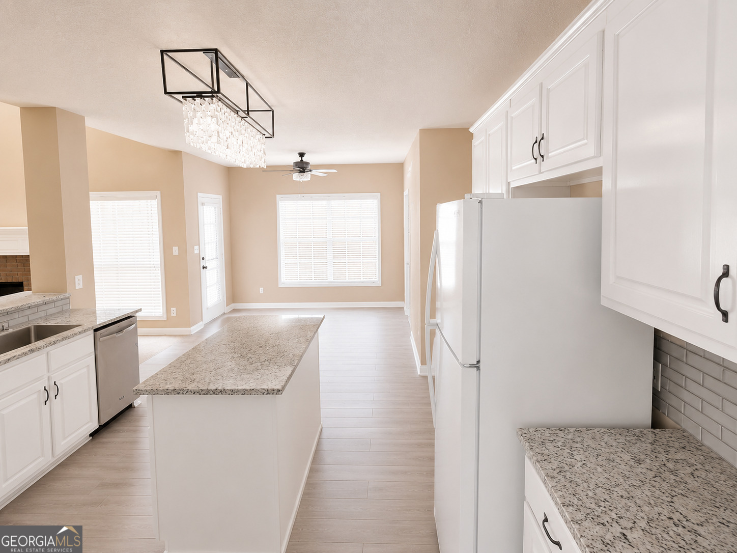 825 Stoneglen Court Property Photo 10