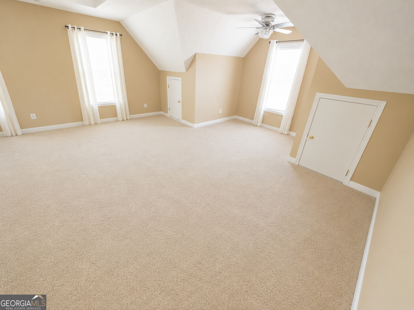 825 Stoneglen Court Property Photo 13