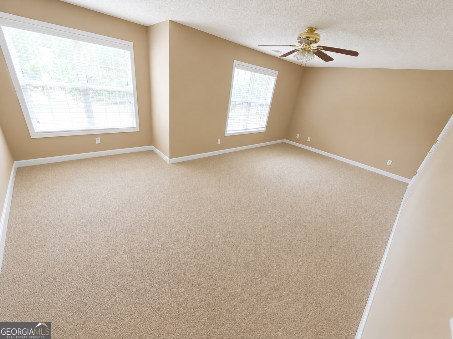 825 Stoneglen Court Property Photo 15