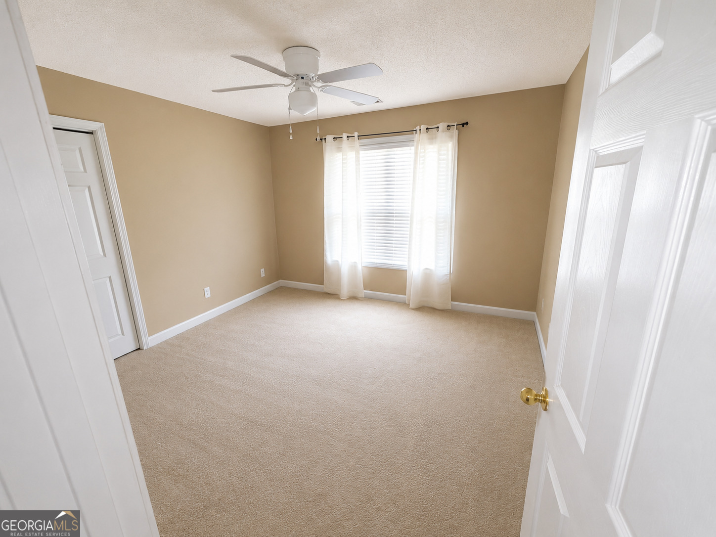 825 Stoneglen Court Property Photo 16
