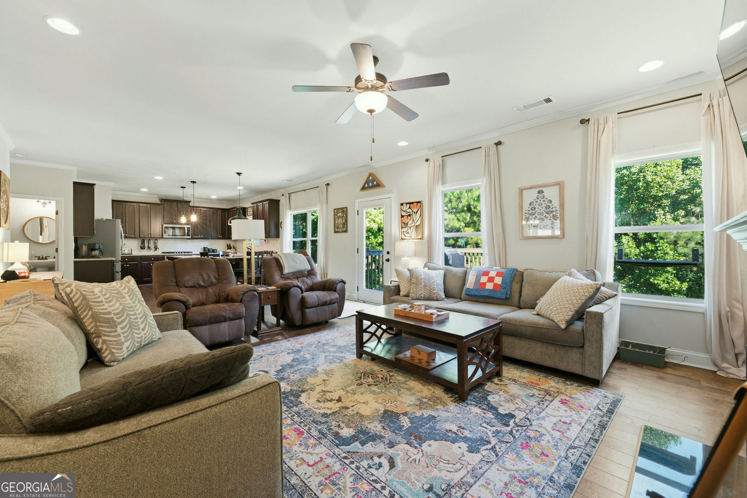 905 Maple Creek Court Property Photo 8