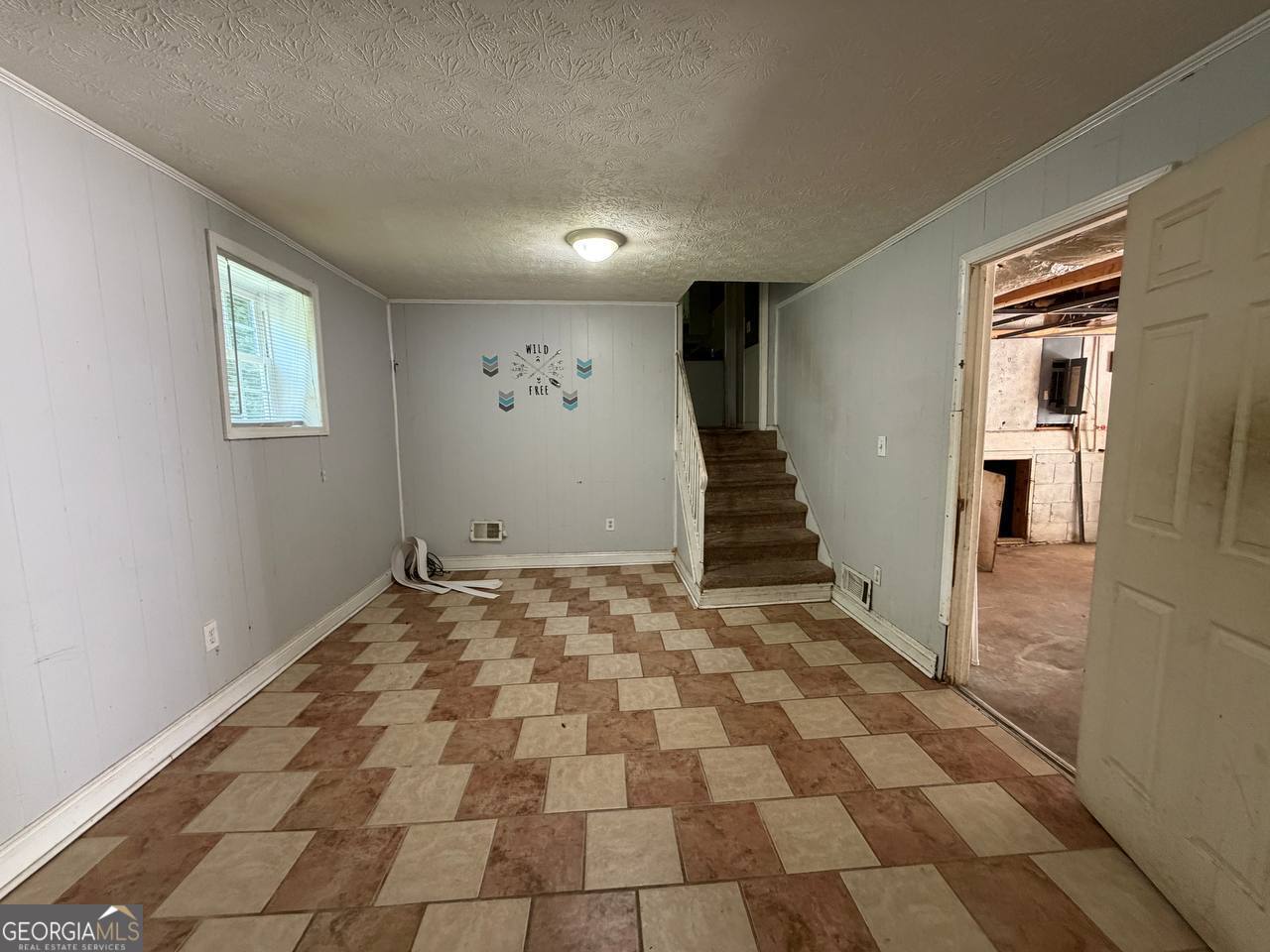221 Lucan Way Property Photo 17