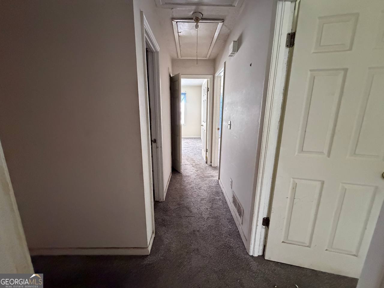 221 Lucan Way Property Photo 23