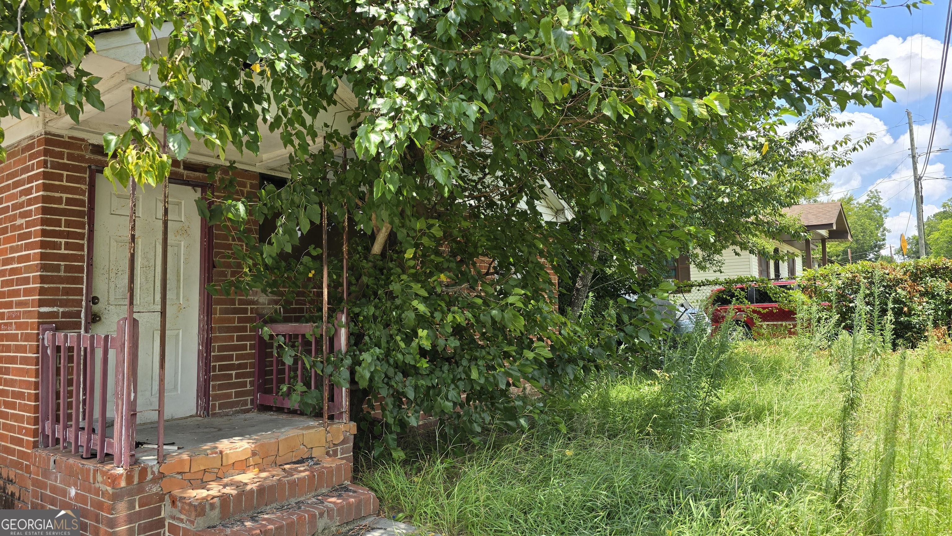 527 Moseley Avenue Property Photo 2