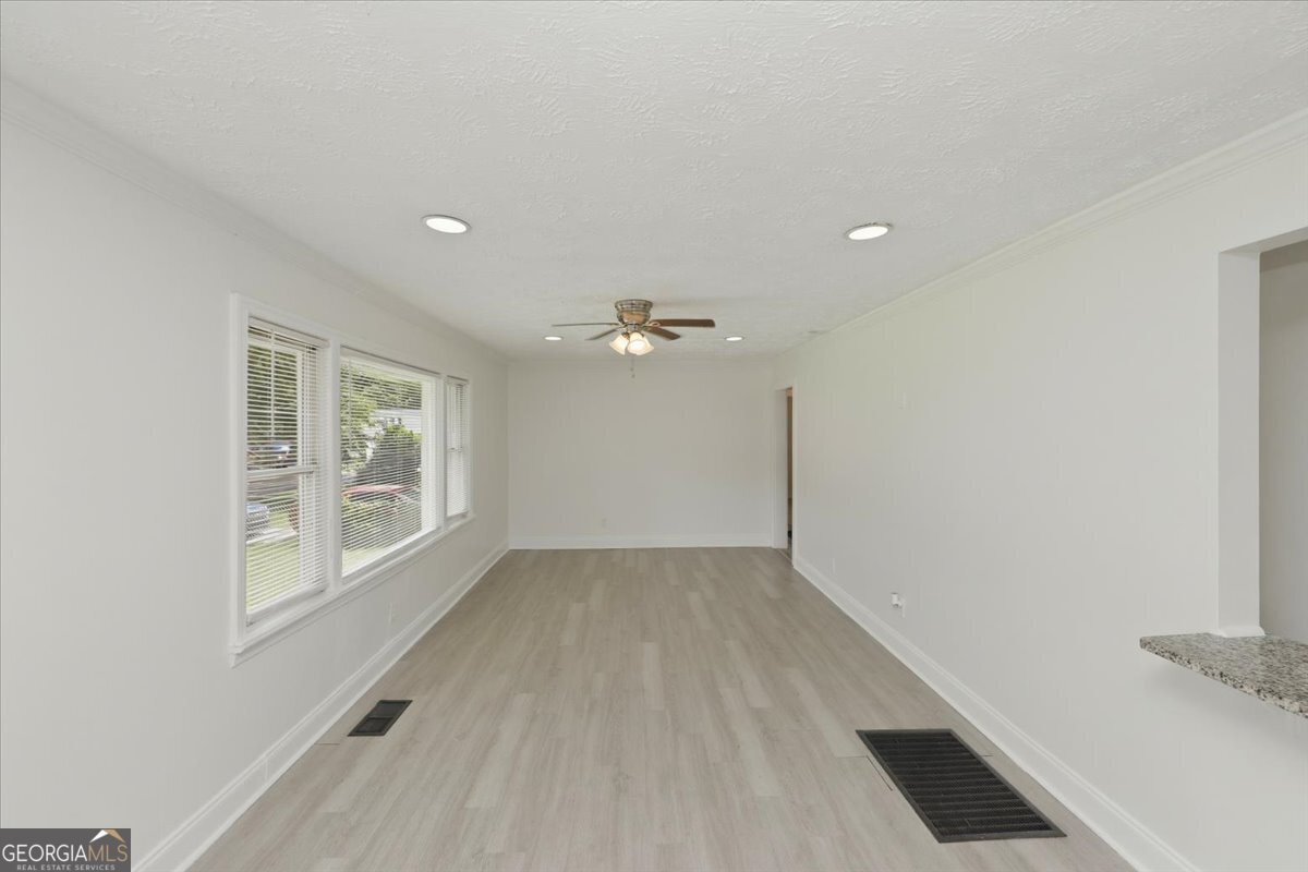 2153 Burroughs Avenue Se Property Photo 6