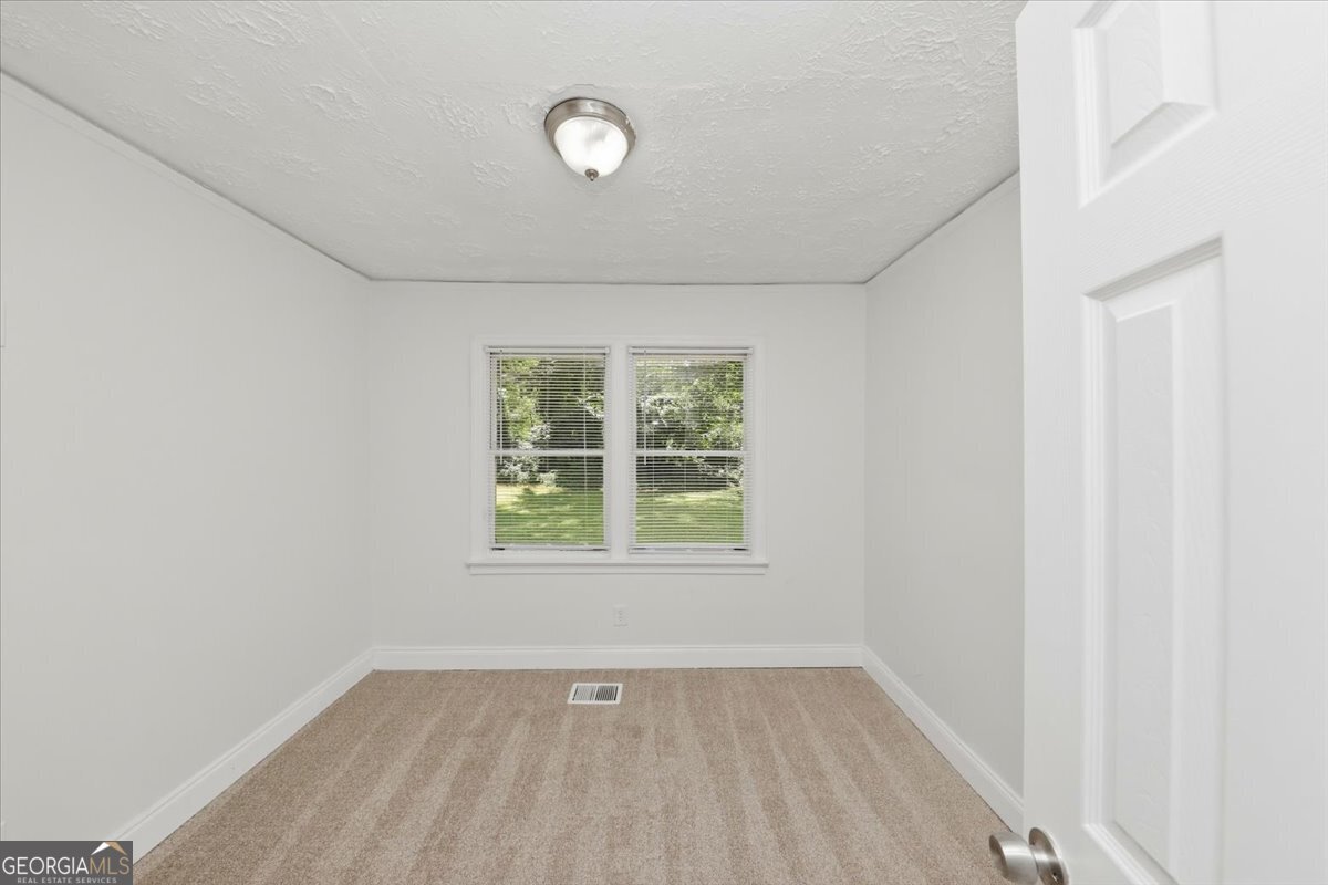 2153 Burroughs Avenue Se Property Photo 15
