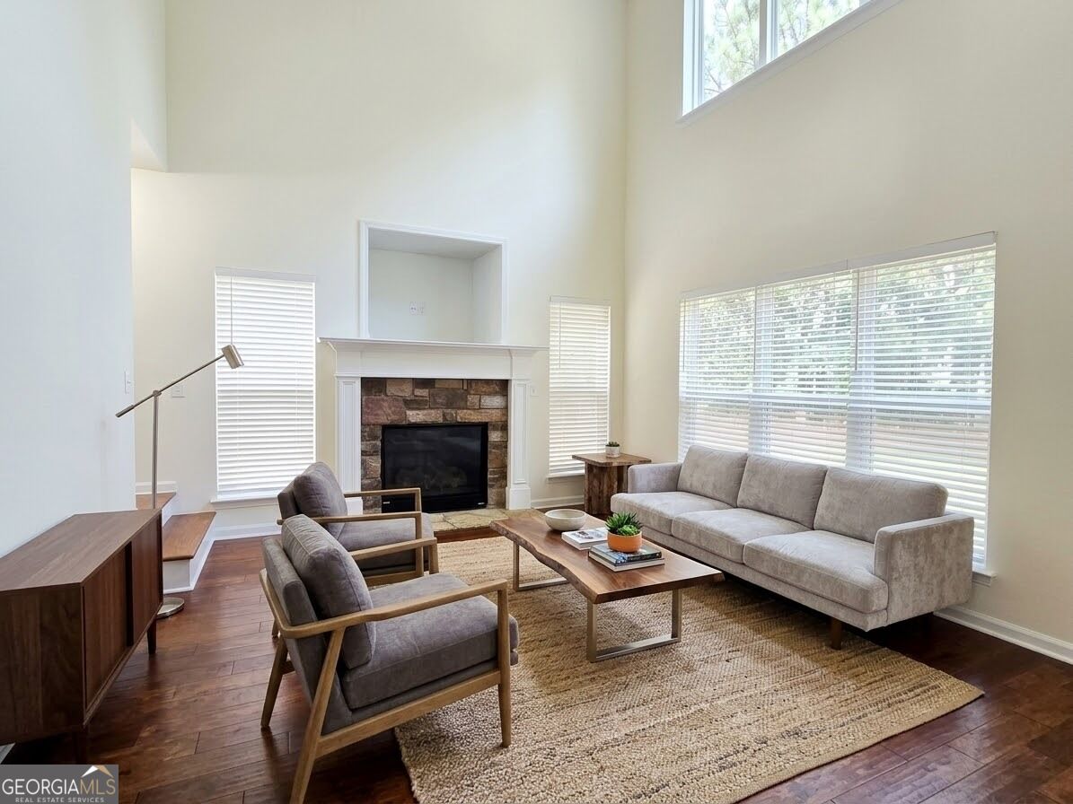 105 Boston Court Property Photo 10
