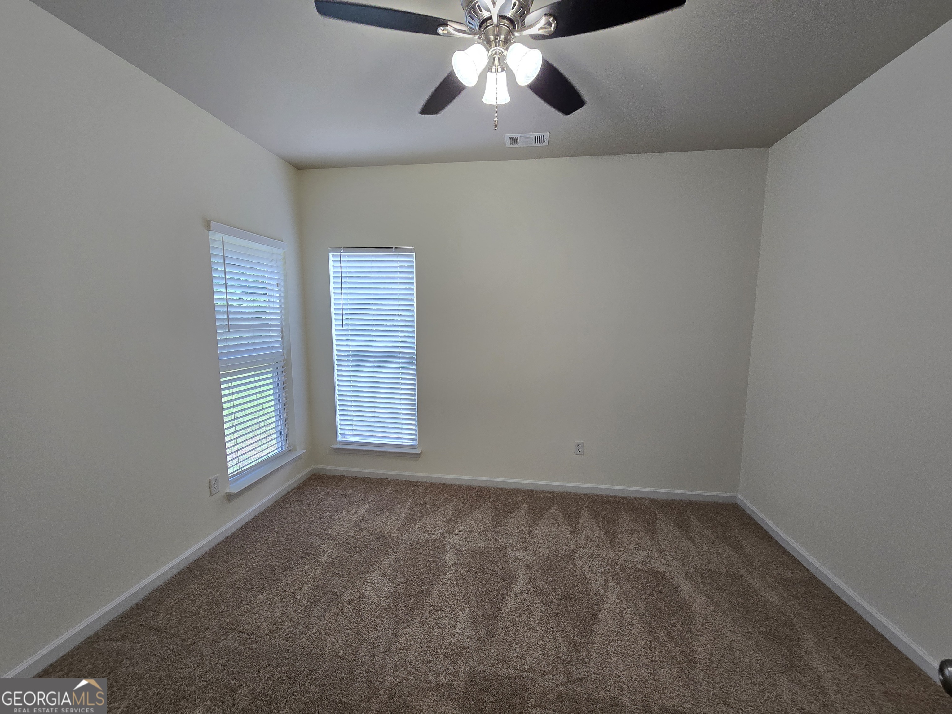 105 Boston Court Property Photo 11