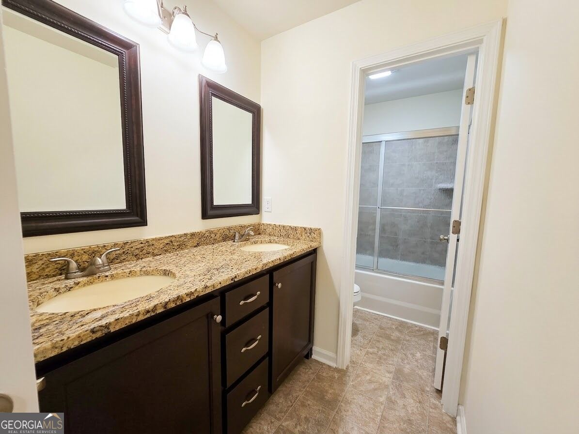 105 Boston Court Property Photo 24