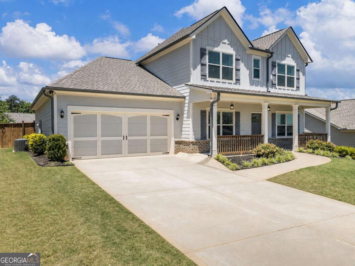 543 Calgary Downs Drive Property Photo 1
