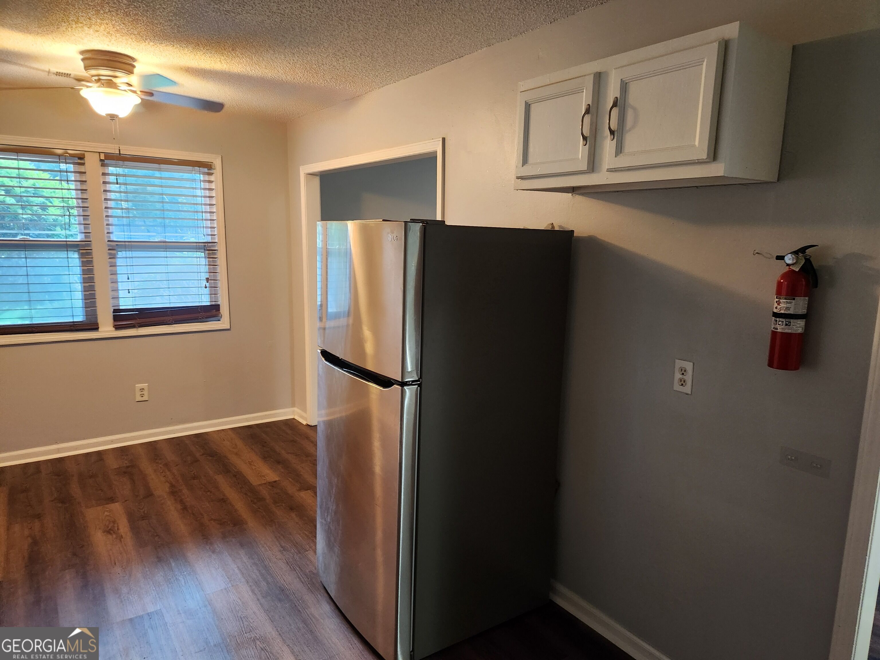 4002 Hawthorne Circle # A Property Photo 19