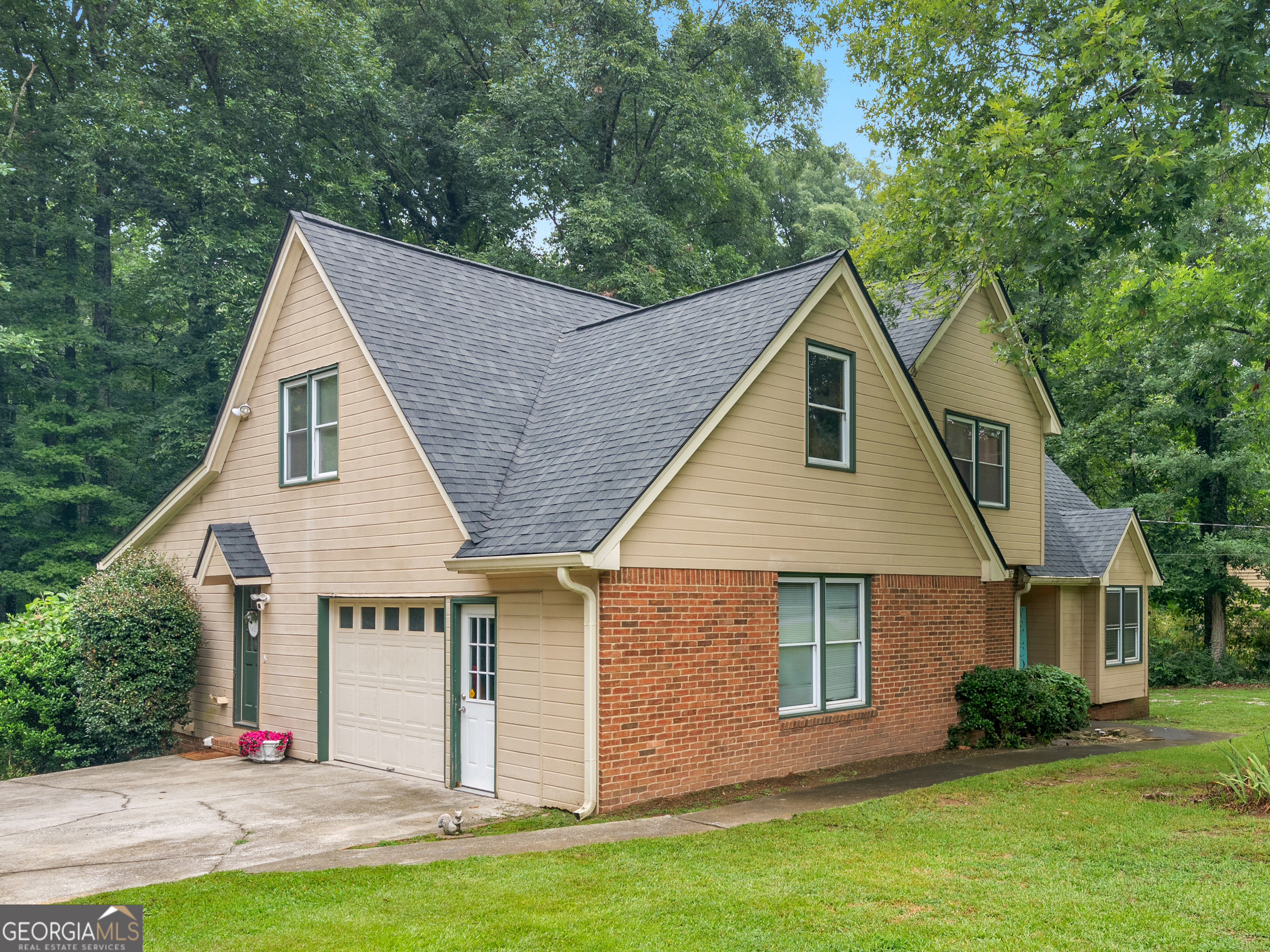 185 Briar Patch Road Property Photo 2