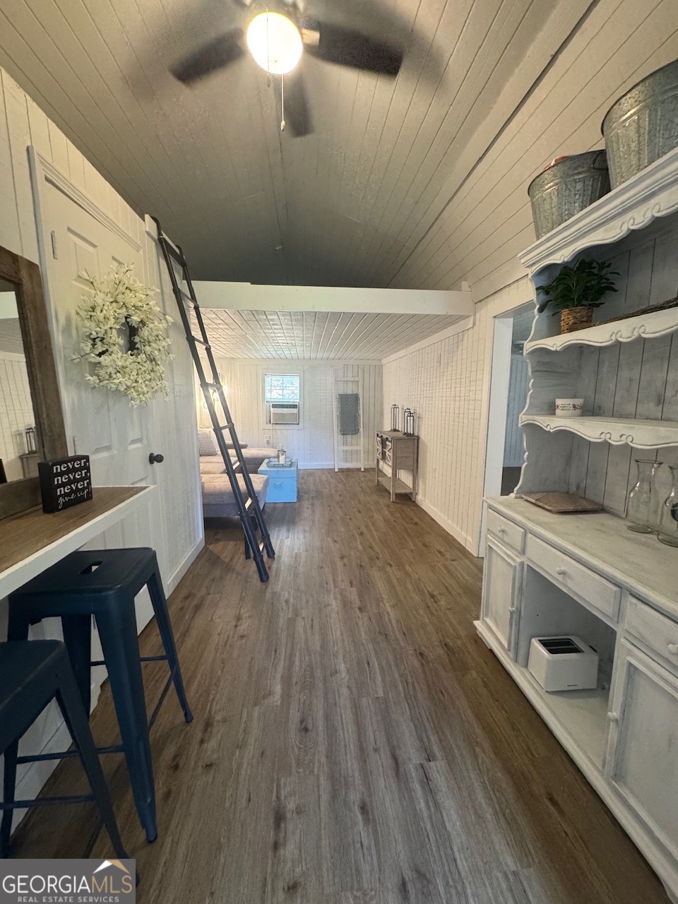 1423 Imlac Road Property Photo 20