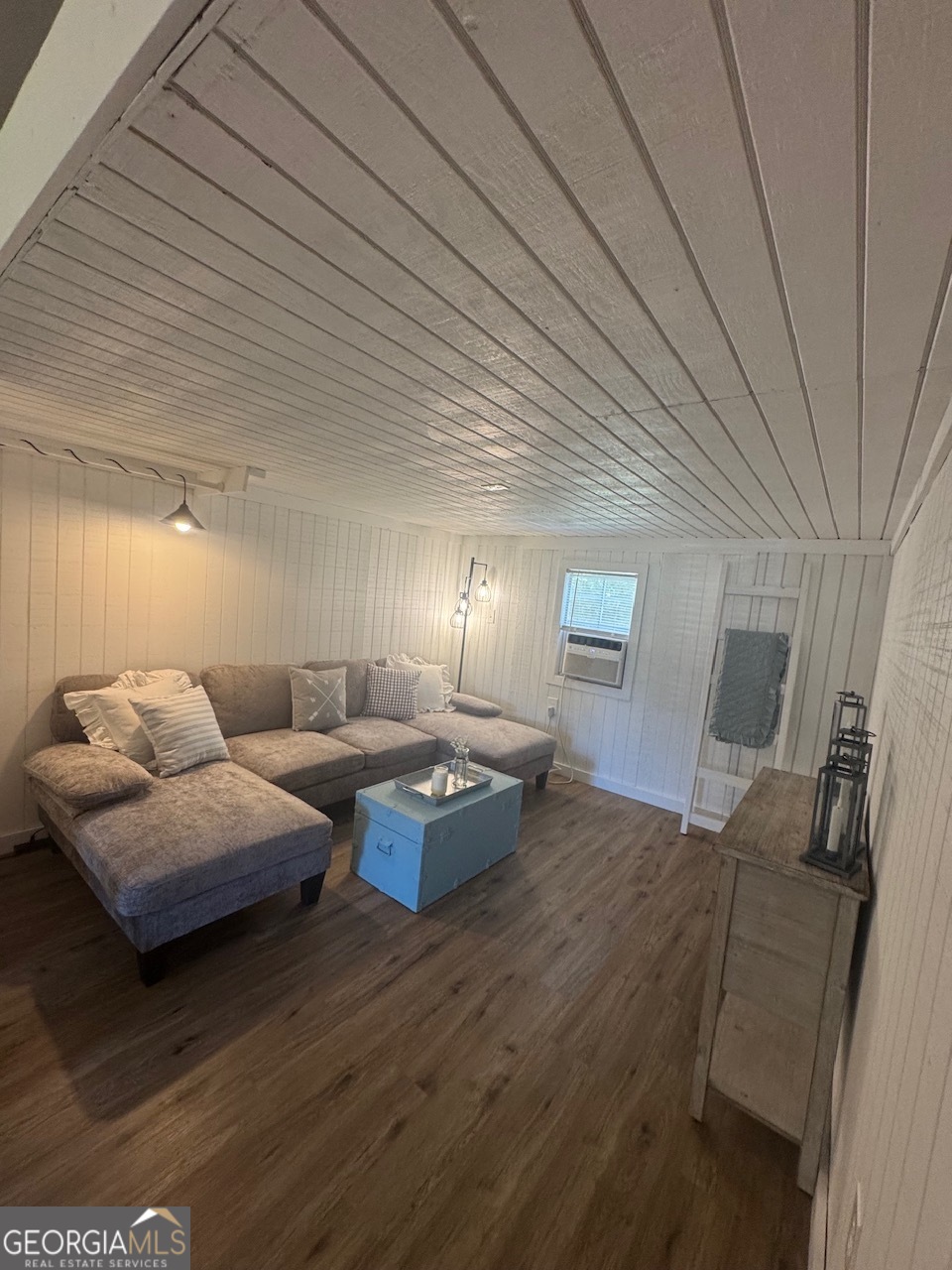 1423 Imlac Road Property Photo 21