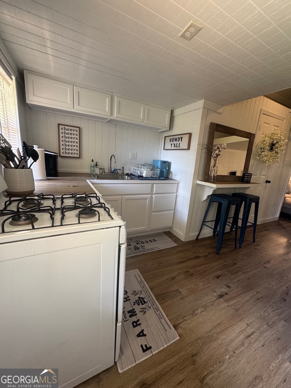 1423 Imlac Road Property Photo 24