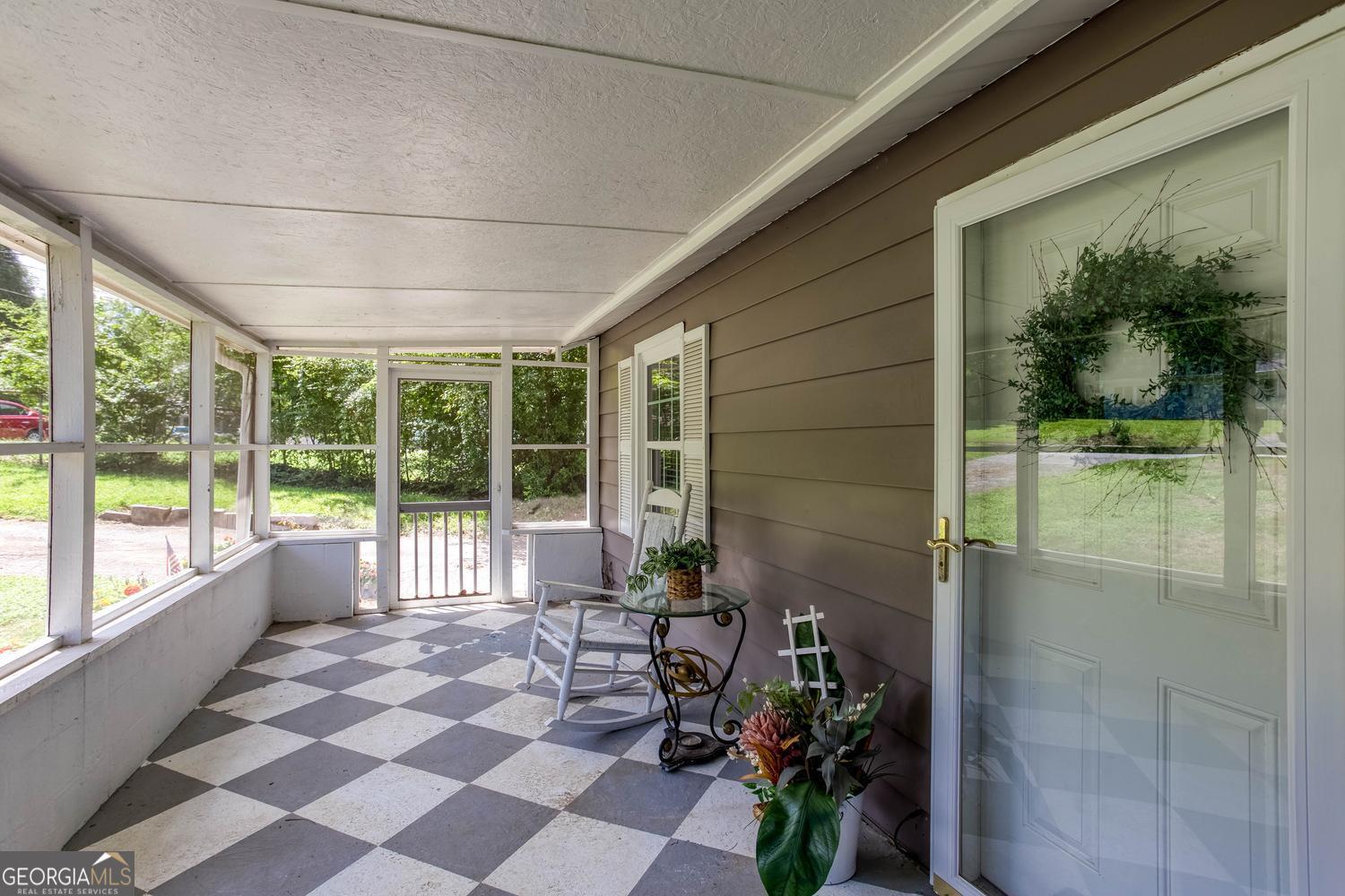 2880 Hall Drive Se Property Photo 3