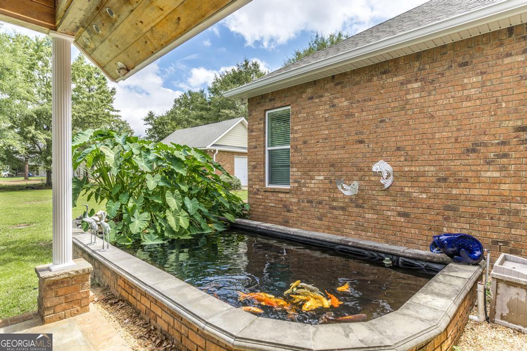 202 Lowpoint Trail Property Photo 42