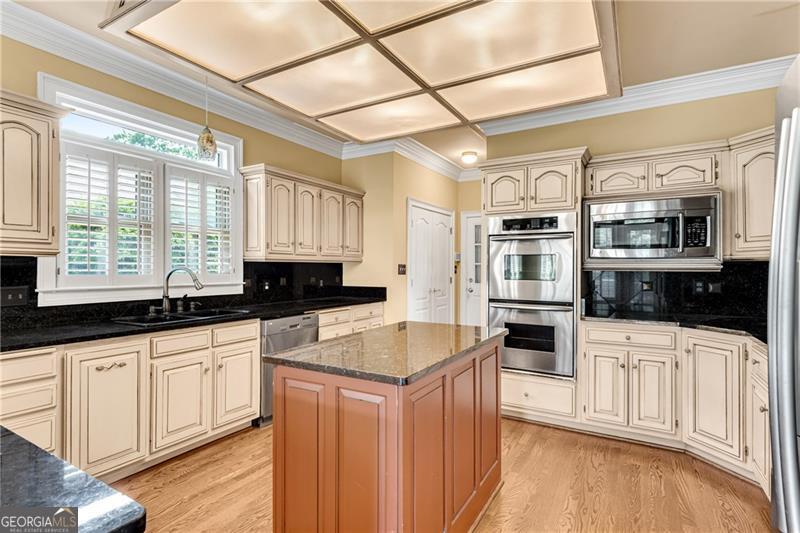 1006 Quaker Ridge Way Property Photo 16