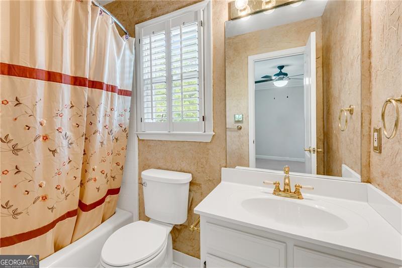 1006 Quaker Ridge Way Property Photo 37