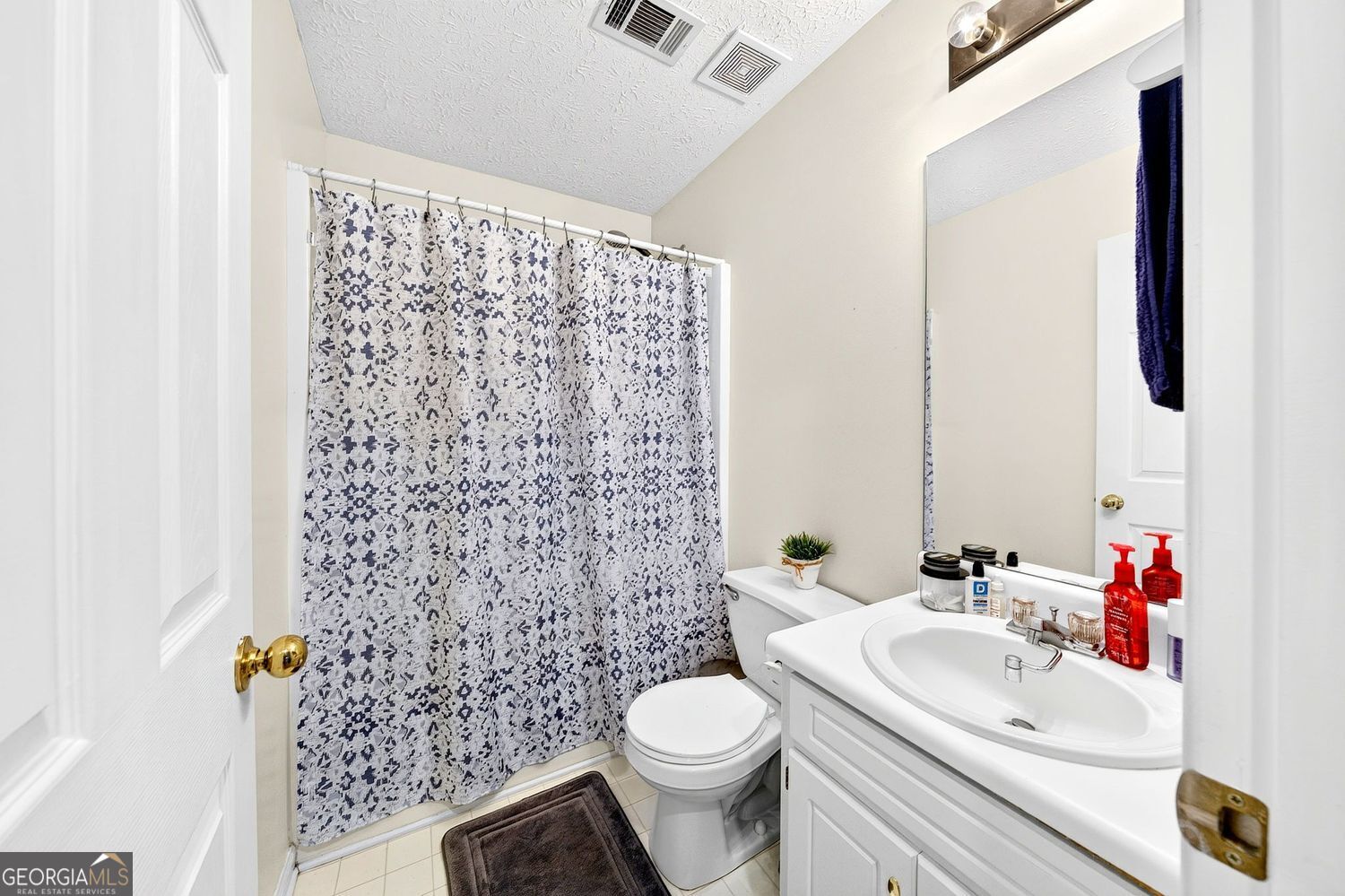 802 Windsor Drive Property Photo 15