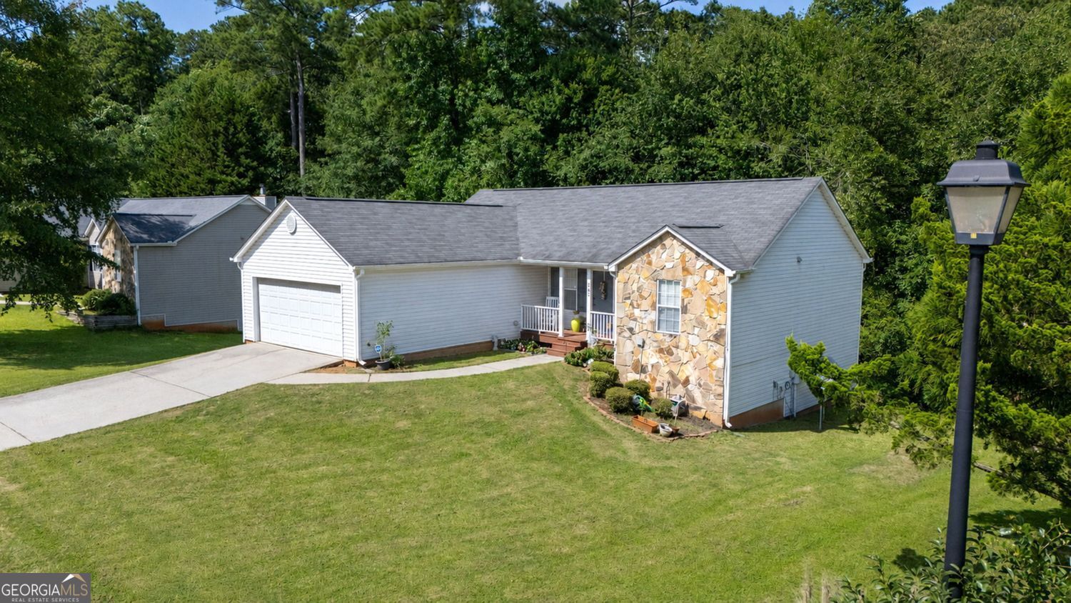 802 Windsor Drive Property Photo 19
