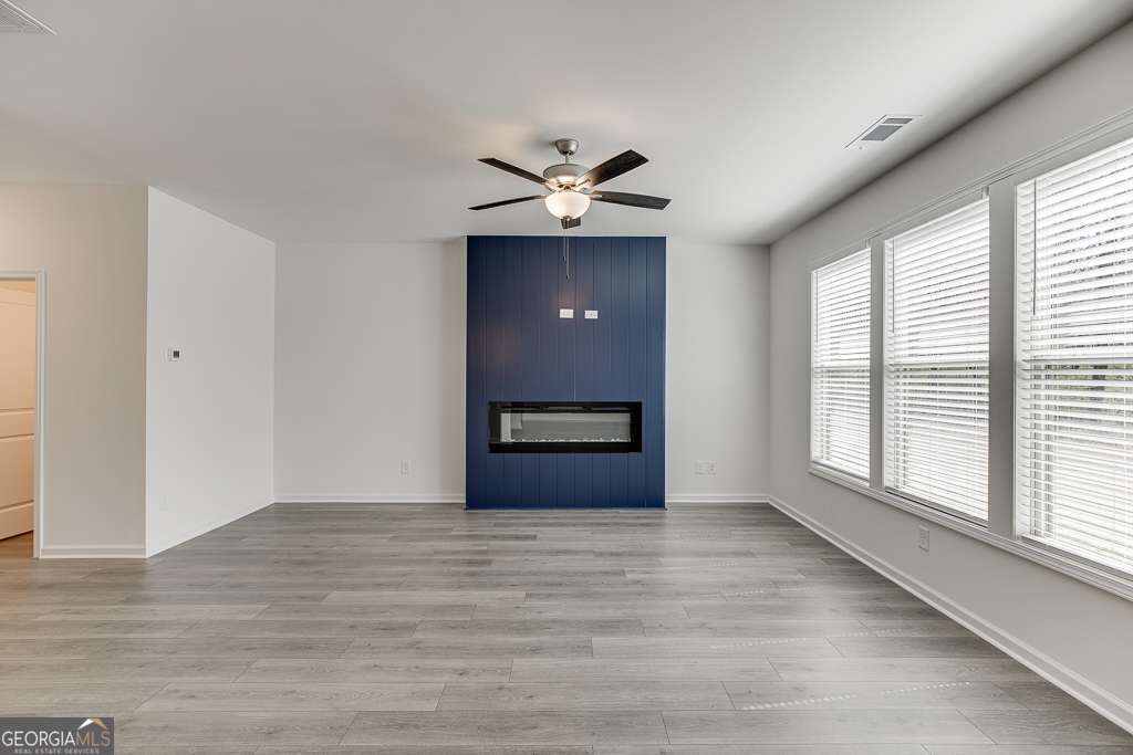 198 Blue Dragon Drive Property Photo 2