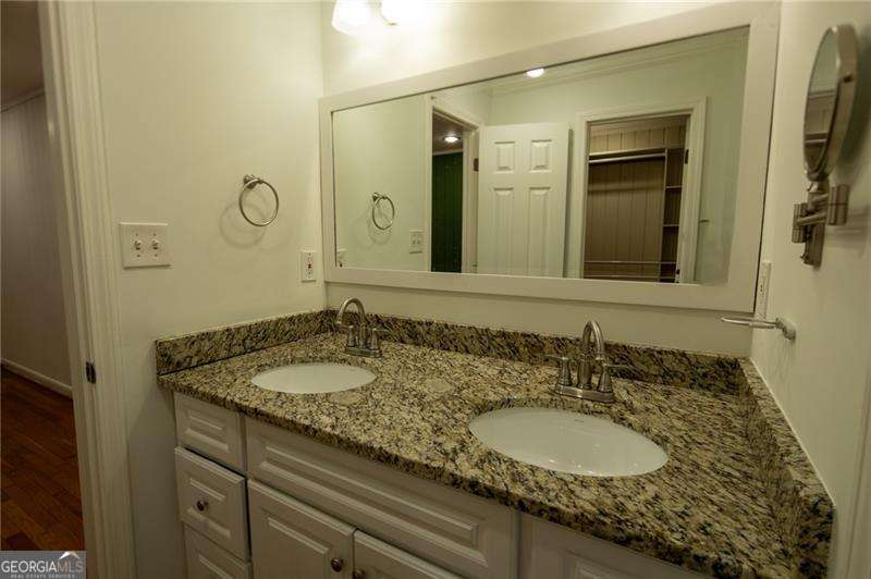 1170 N Druid Woods Court Property Photo 25