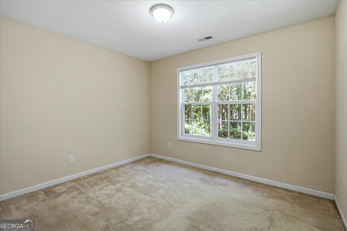 100 Avondale Circle Property Photo 22