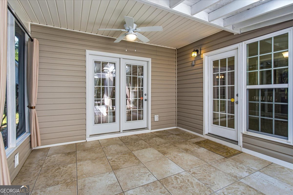 100 Avondale Circle Property Photo 32