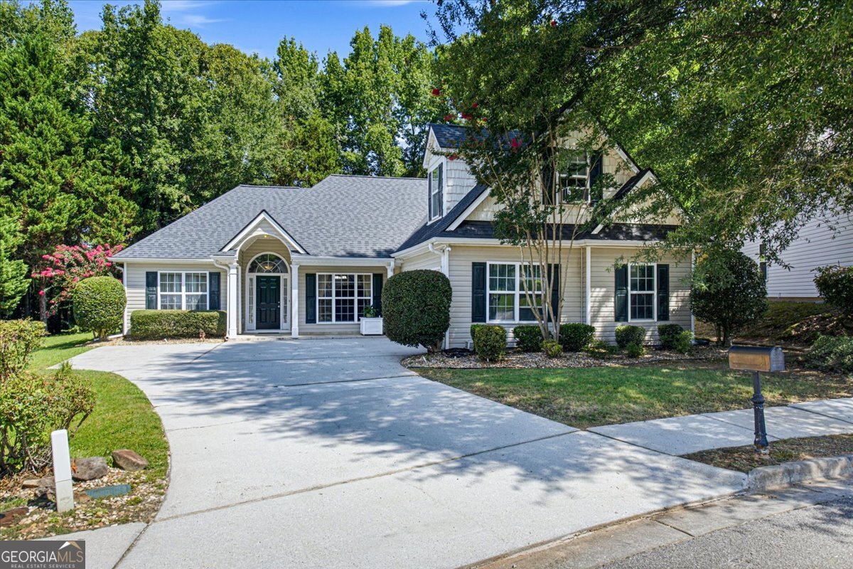 100 Avondale Circle Property Photo 39