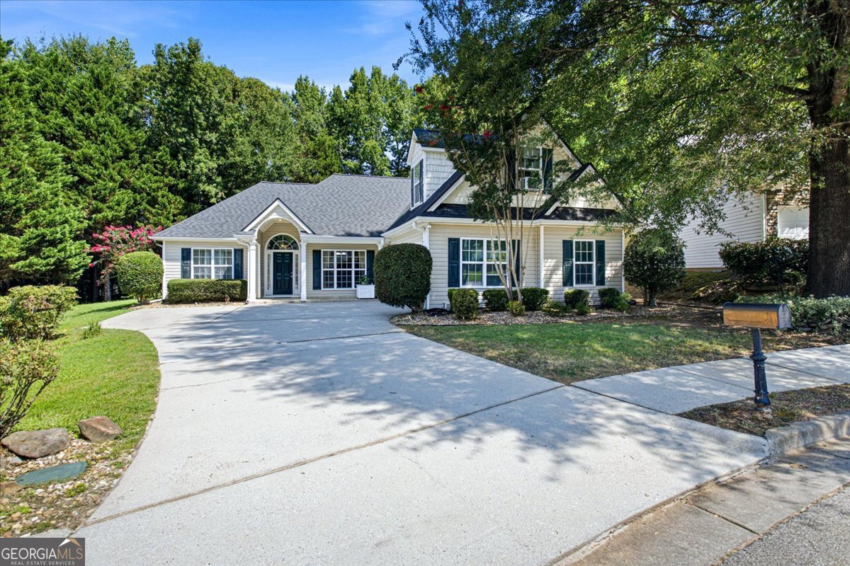100 Avondale Circle Property Photo 40