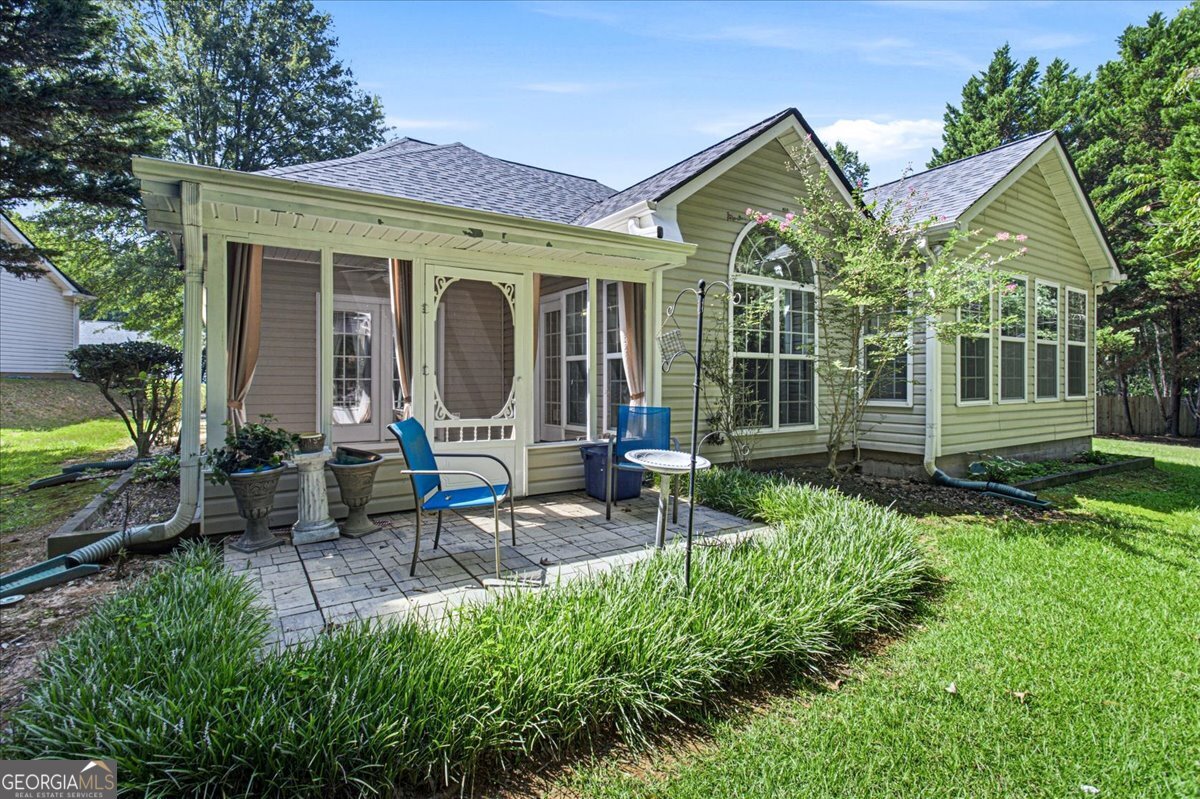 100 Avondale Circle Property Photo 43