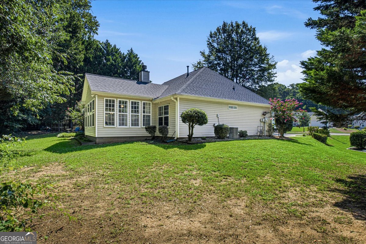 100 Avondale Circle Property Photo 44