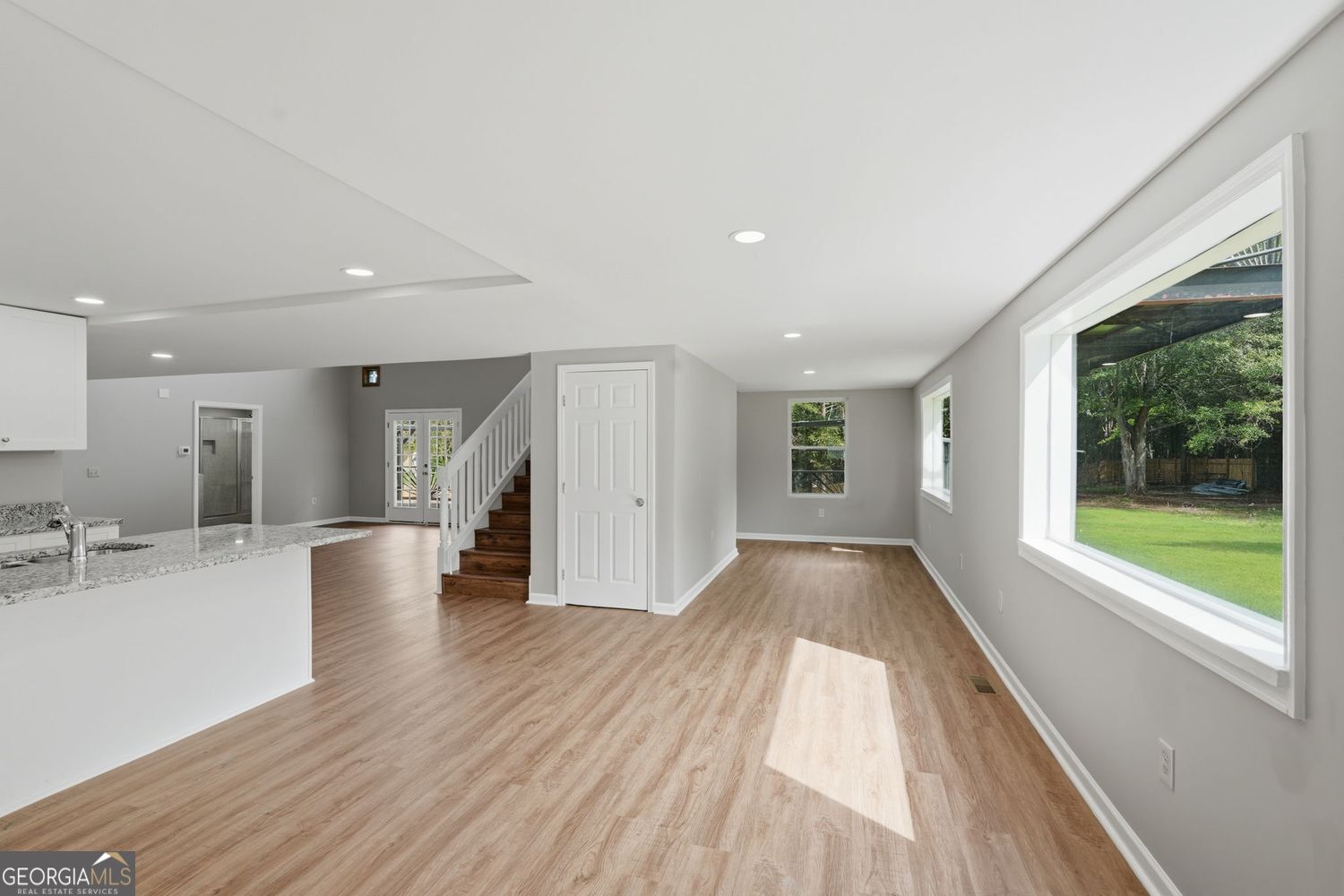7134 Williams Road Property Photo 5